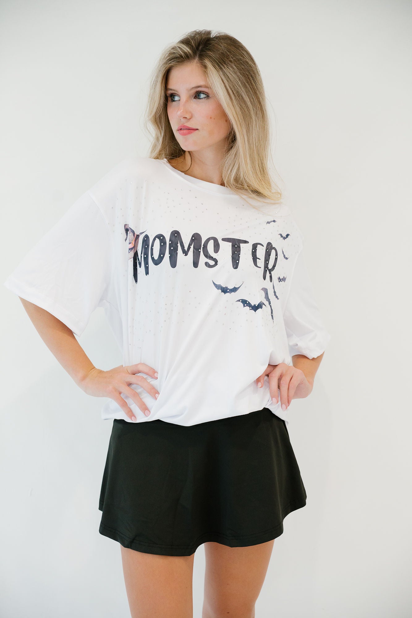 MOMSTER BAT TEE TEE Judith March