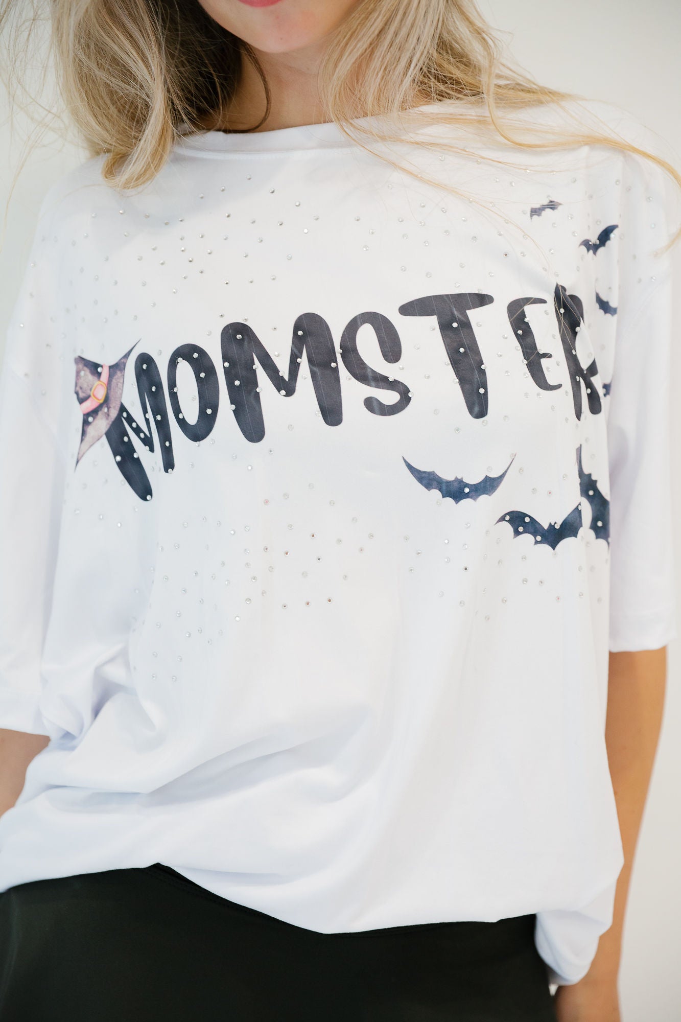 MOMSTER BAT TEE TEE Judith March