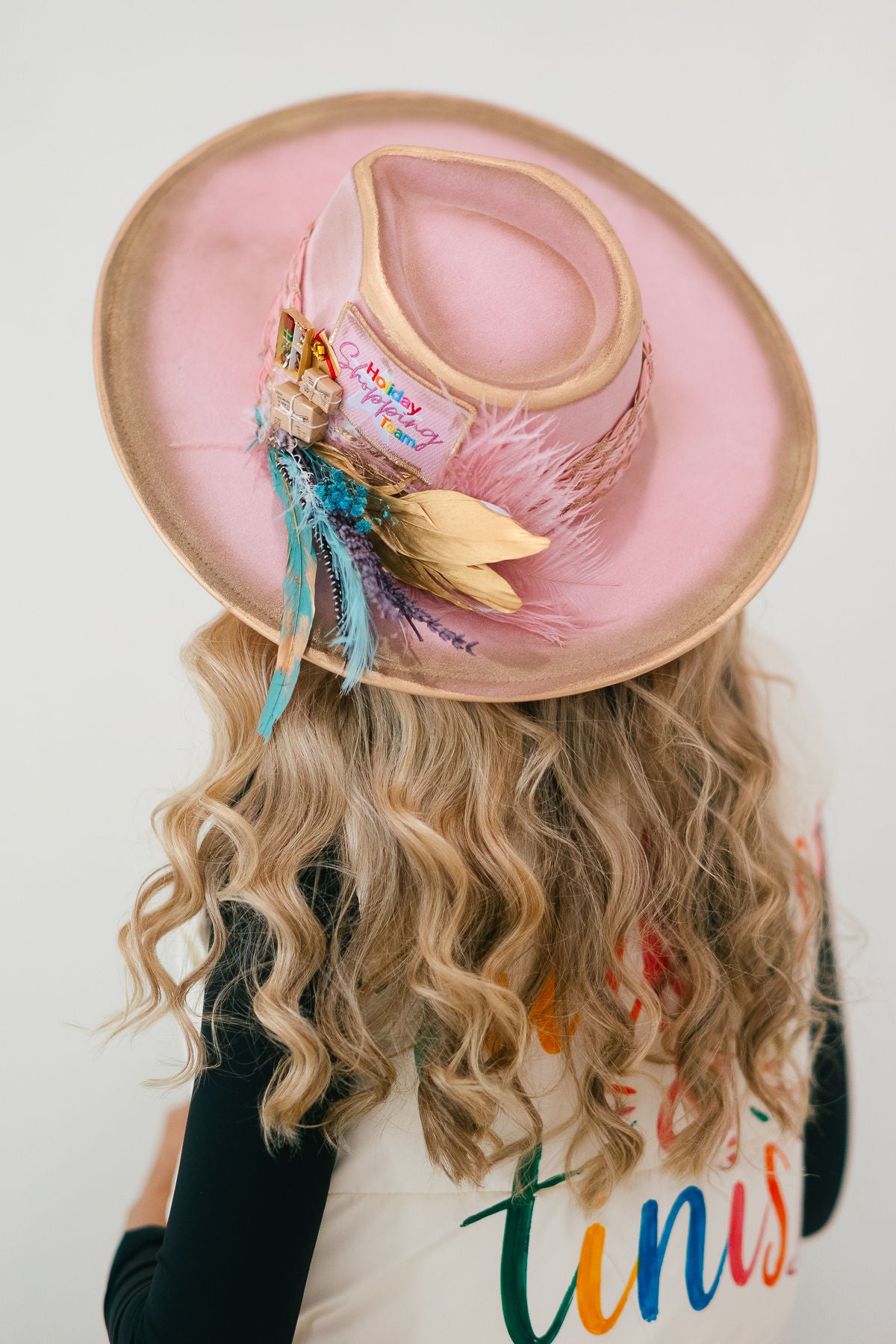 HOLIDAY SHOPPING TEAM PINK RANCHER HAT RANCHER HAT Judith March