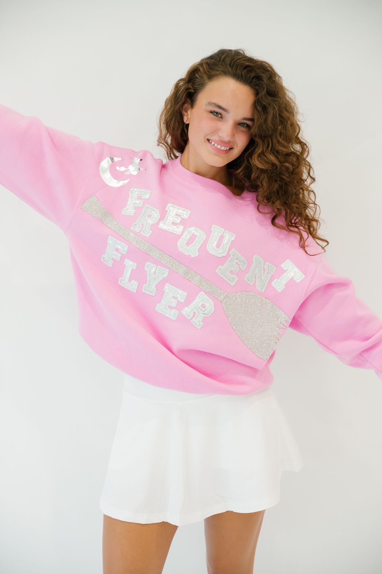 FREQUENT FLYER BROOM PINK PULLOVER PULLOVER Judith March