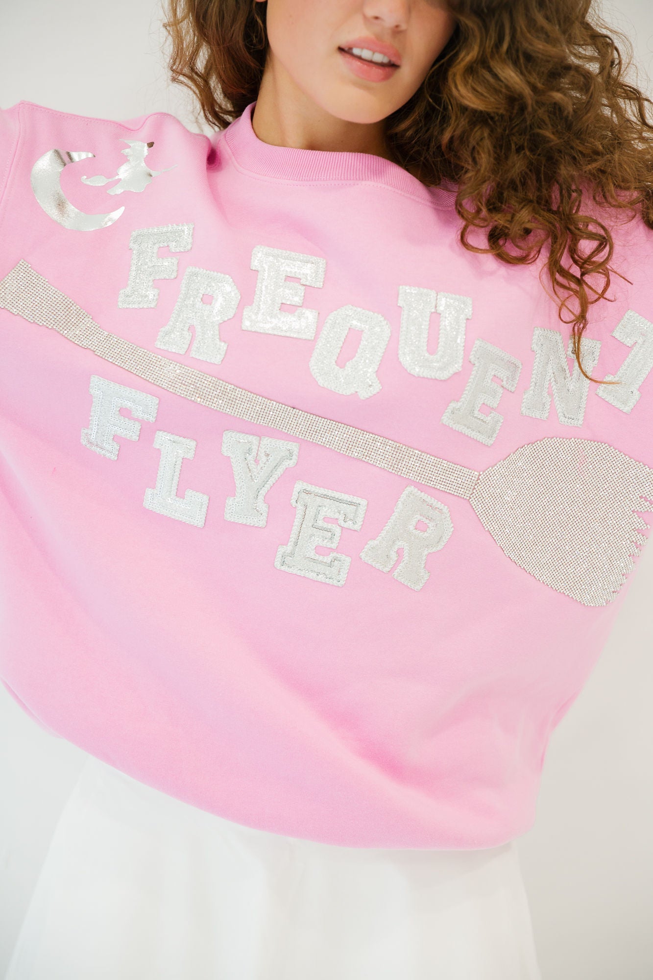 FREQUENT FLYER BROOM PINK PULLOVER PULLOVER Judith March