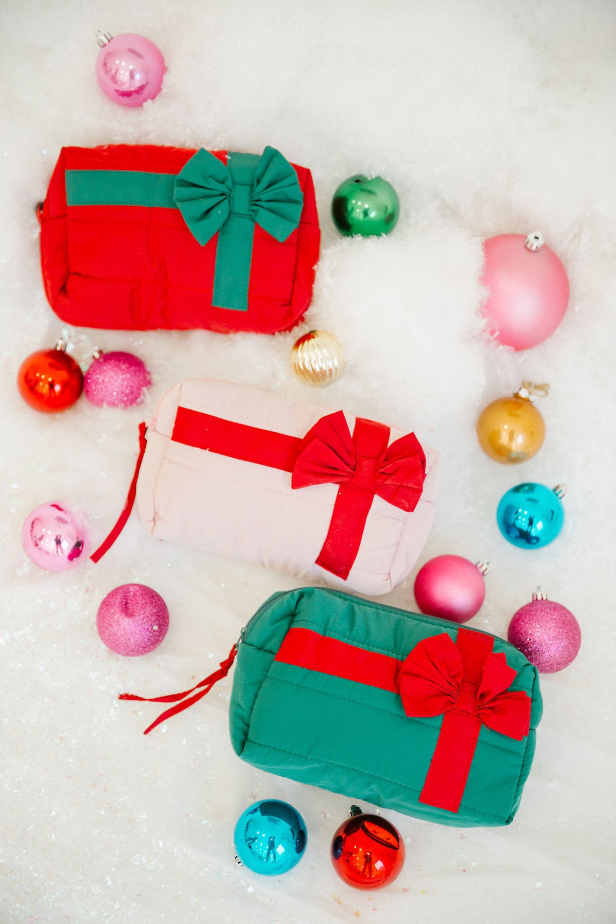 CHRISTMAS PRESENT COSMETIC BAG PURSE Judith March