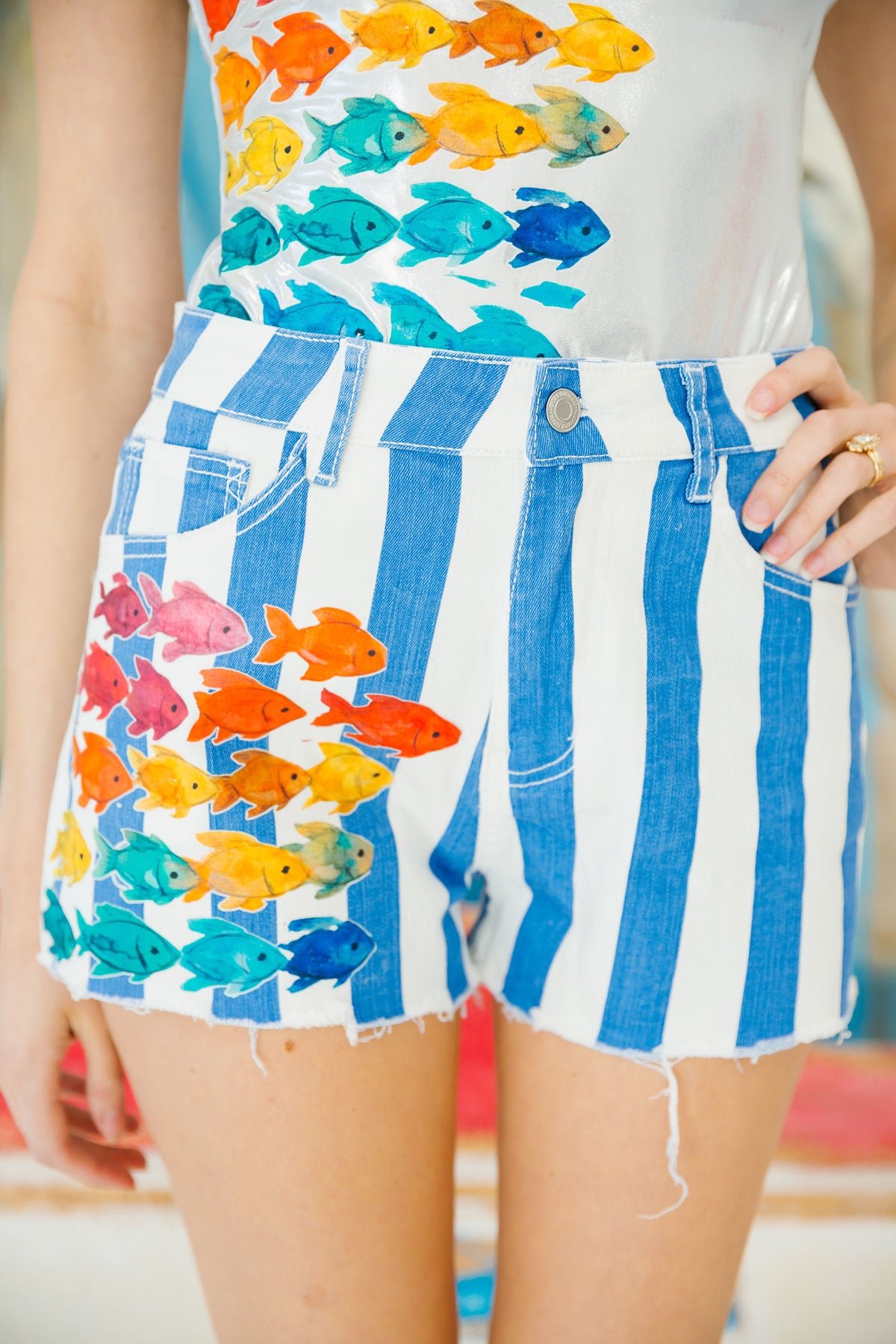 CATCH OF THE DAY STRIPED SHORTS SHORTS Judith March