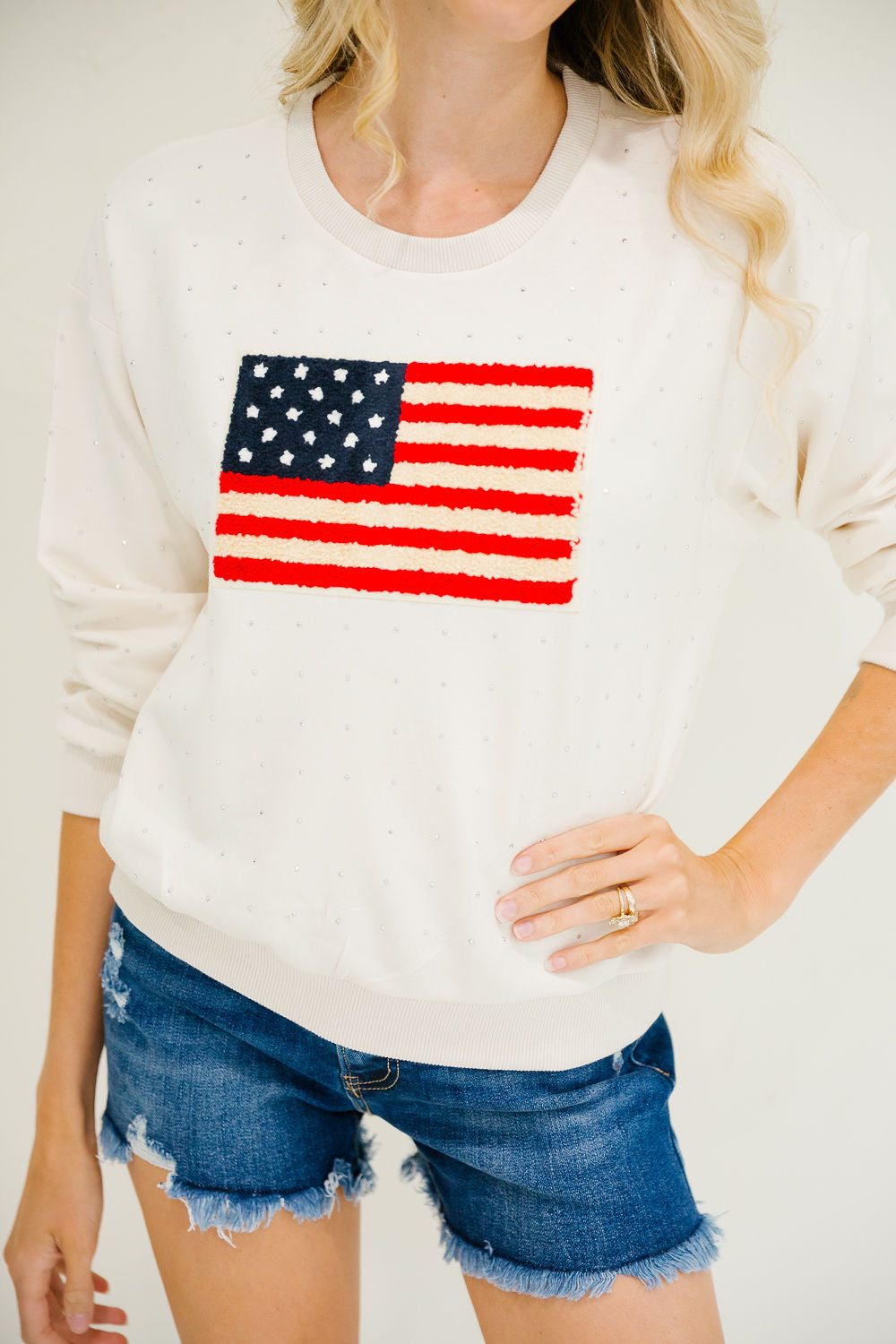 **TERRY FLAG CREAM BEJEWELED PULLOVER PULLOVER Judith March