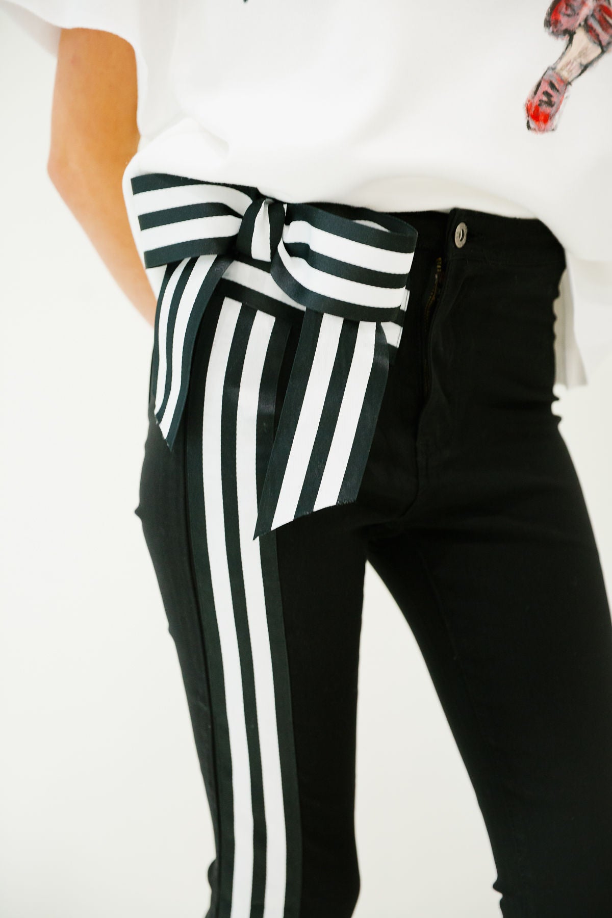 GAMEDAY STRIPED BLACK FLARES