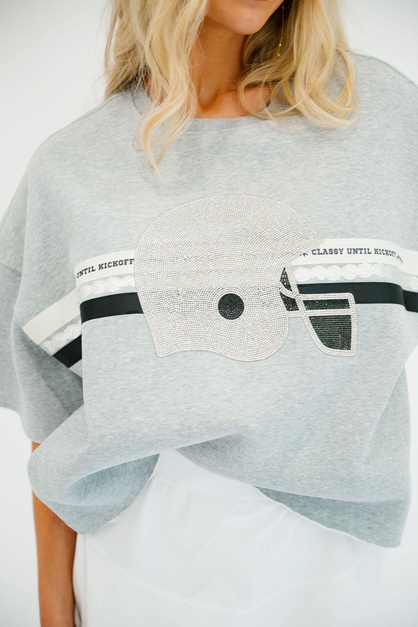 CLASSY UNTIL KICKOFF GREY SLEEVELESS PULLOVER PULLOVER Judith March