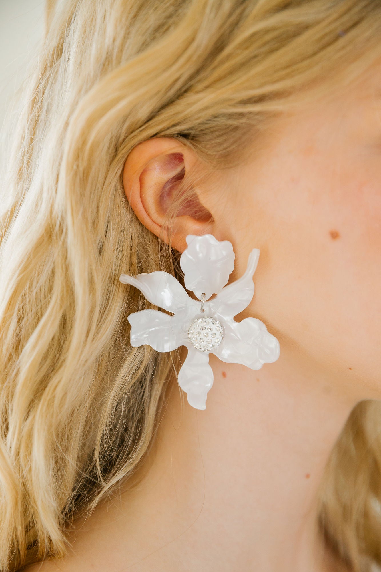 IVORY BLOOM EARRINGS earrings Judith March