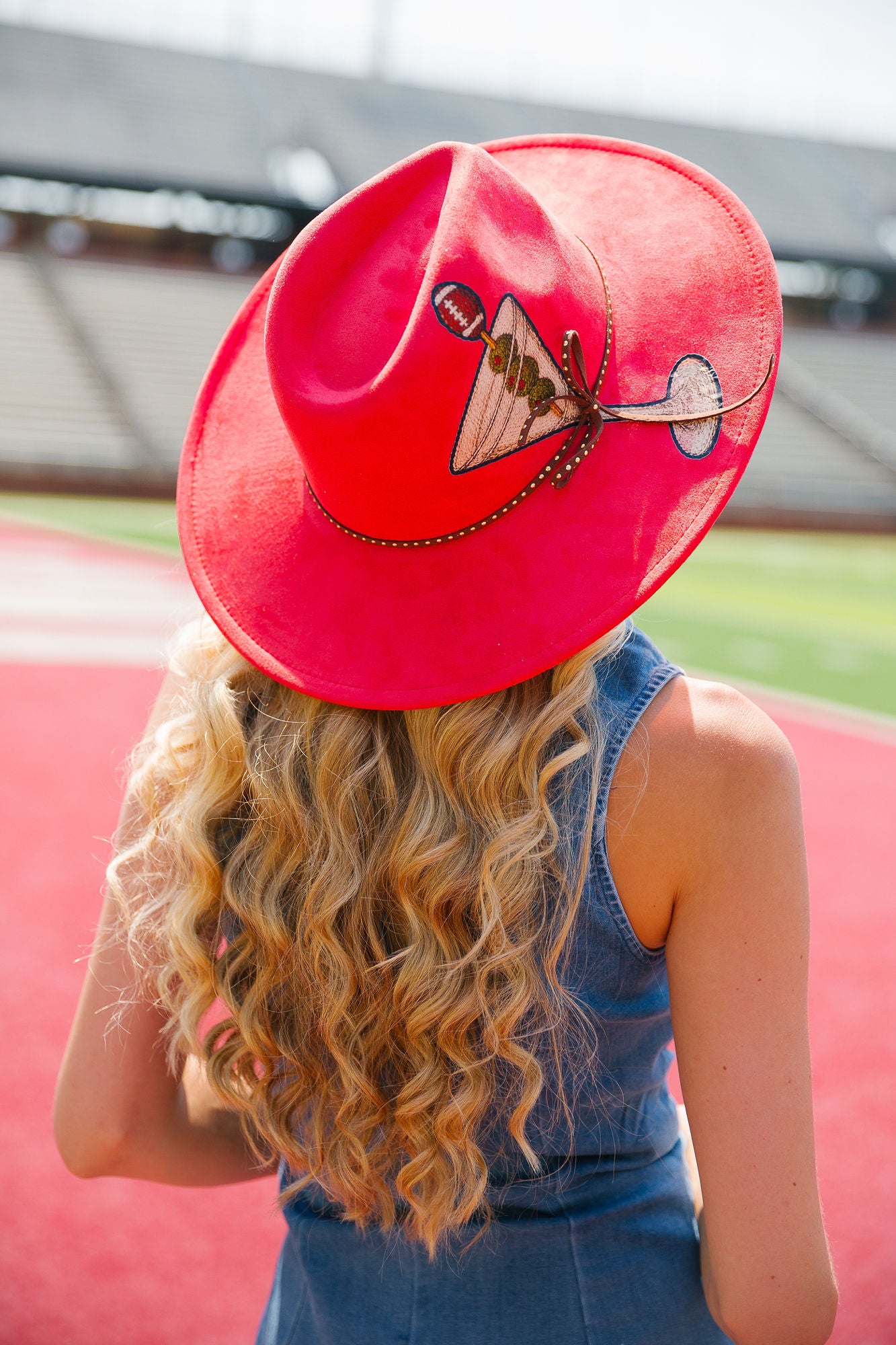 TINIS & TOUCHDOWNS RED RANCHER HAT HAT Judith March