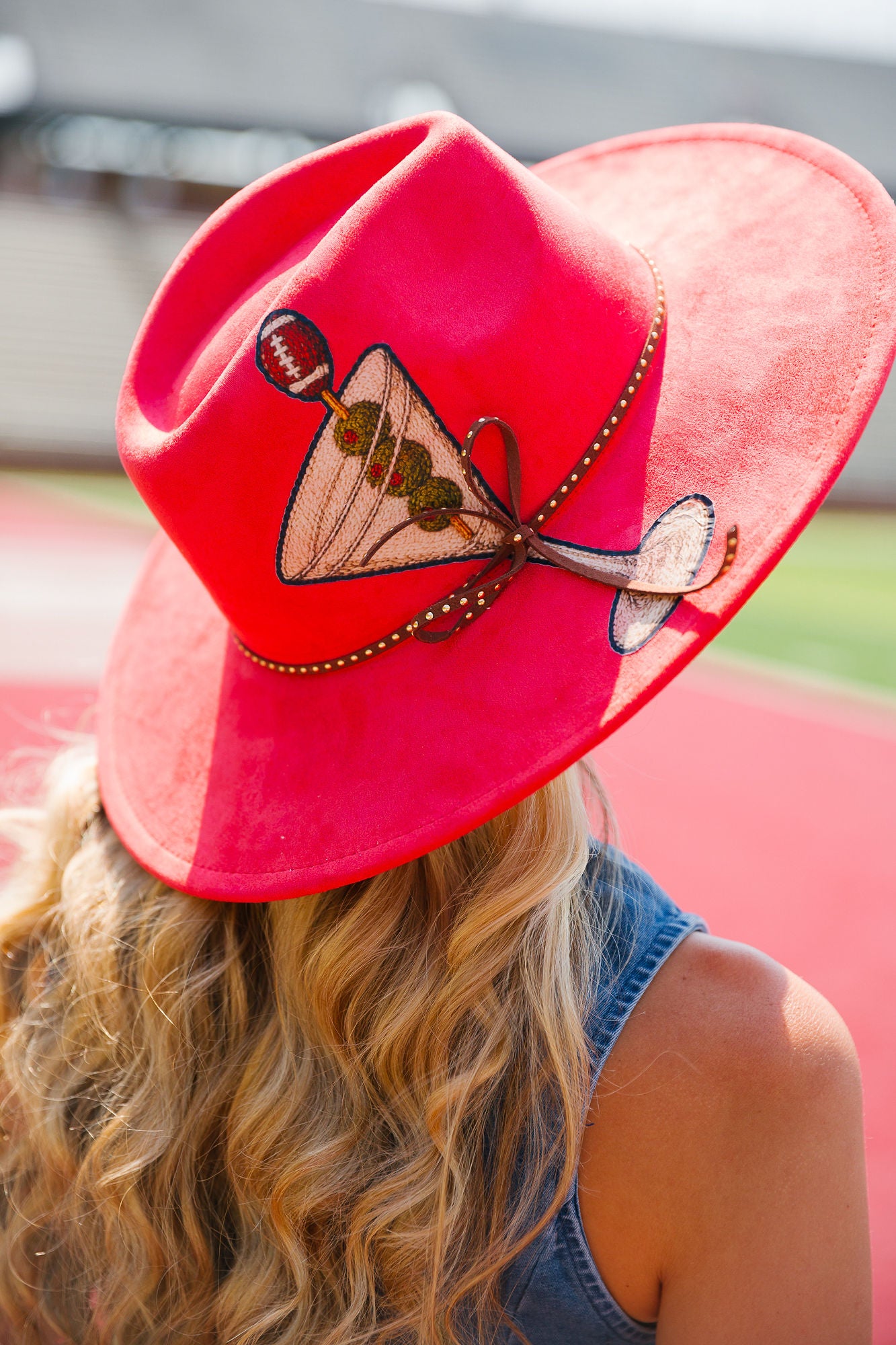 TINIS & TOUCHDOWNS RED RANCHER HAT HAT Judith March