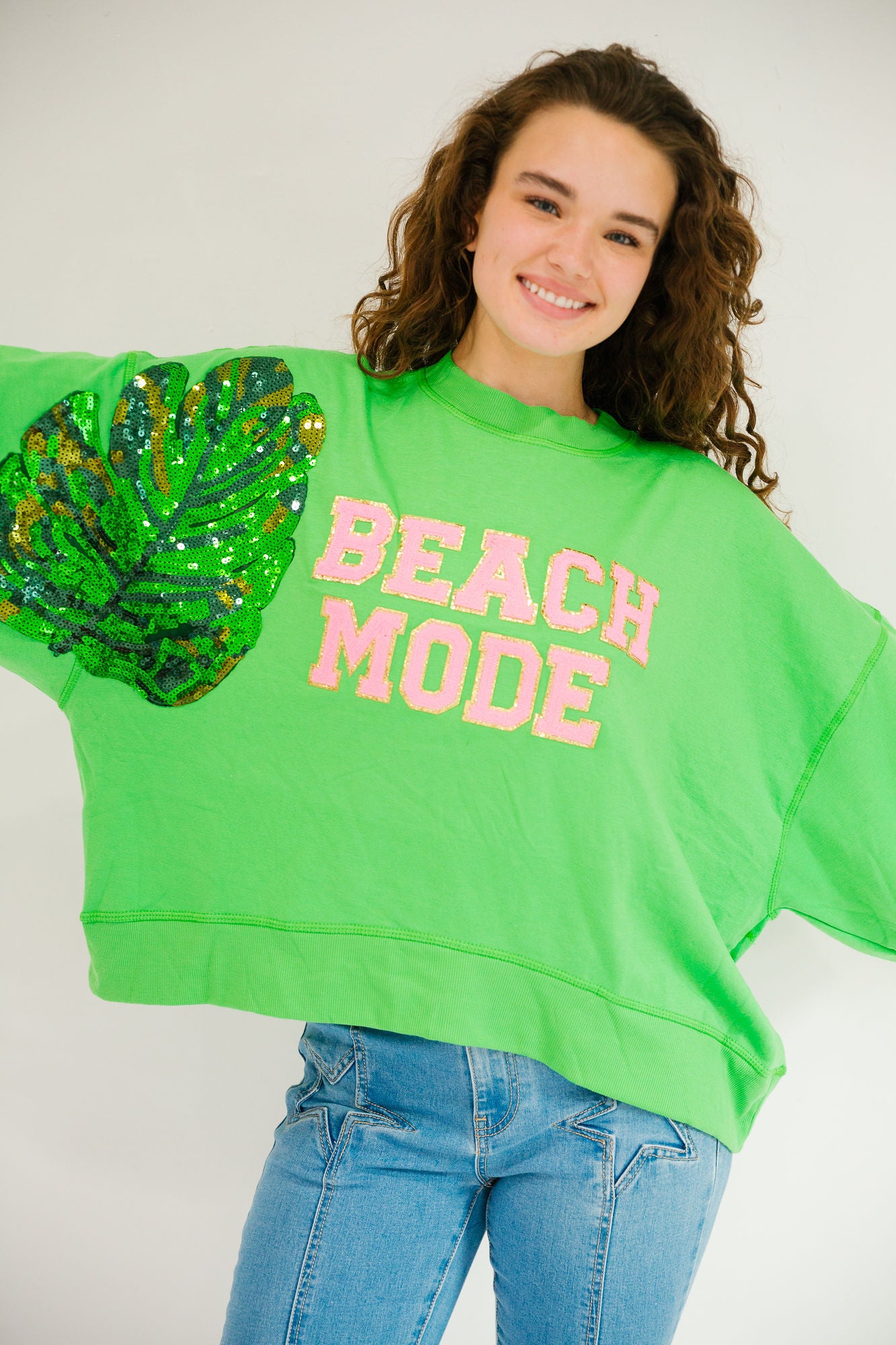 *BEACH MODE GREEN PULLOVER - LARGE PULLOVER Judith March