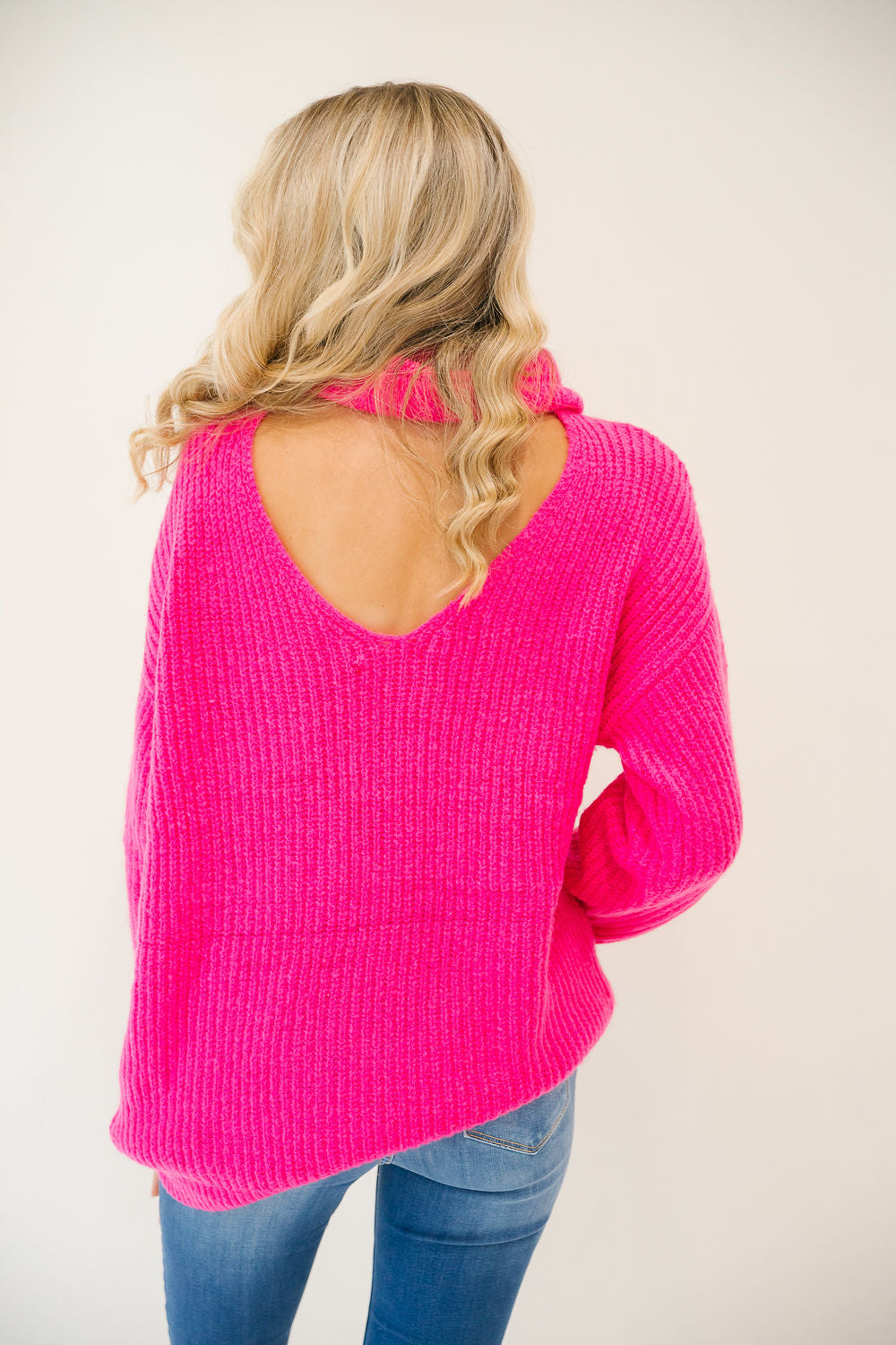 *HOT PINK TURTLE NECK SWEATER - SMALL/MEDIUM SWEATER Judith March