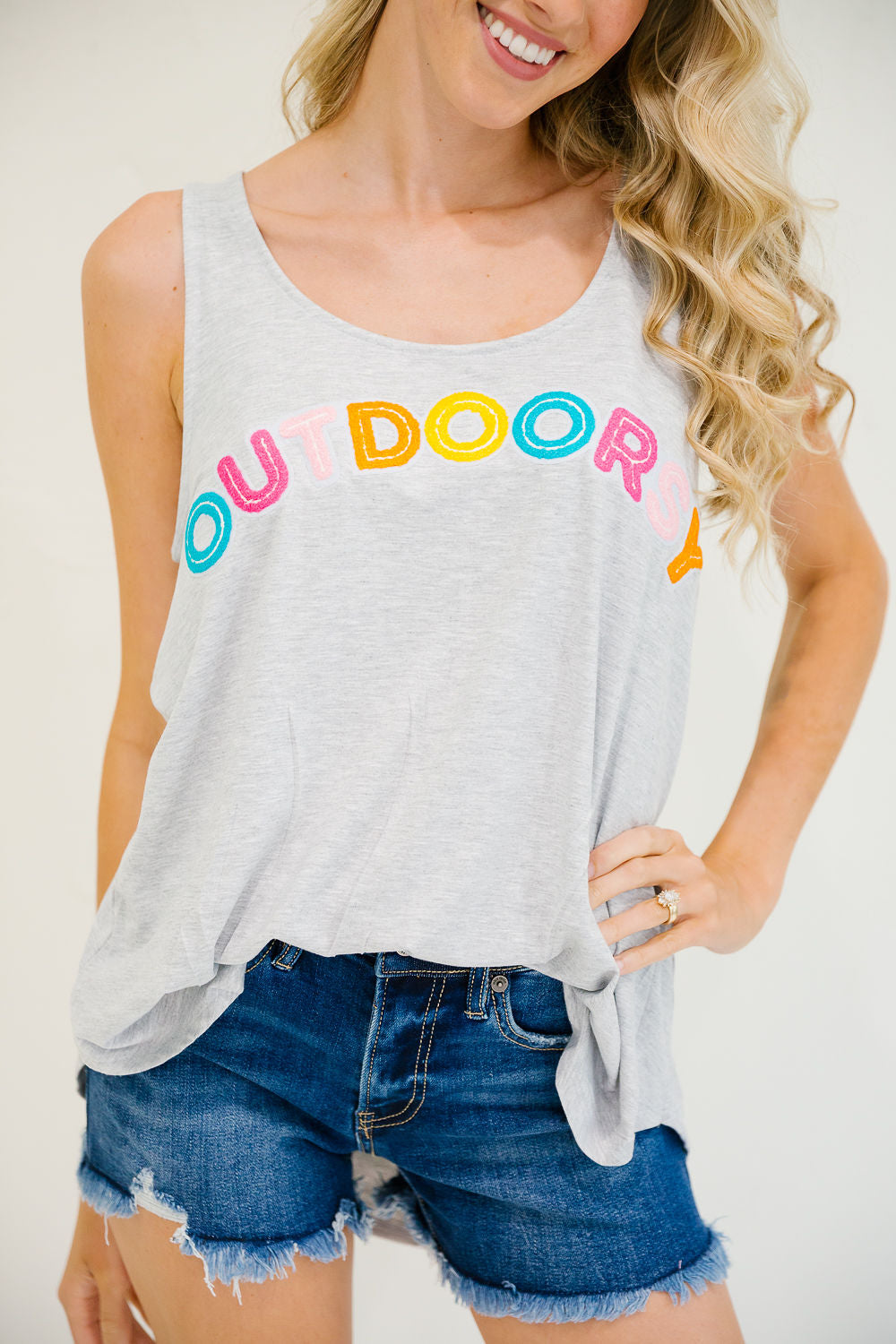 **OUTDOORSY GREY TANK PULLOVER Judith March