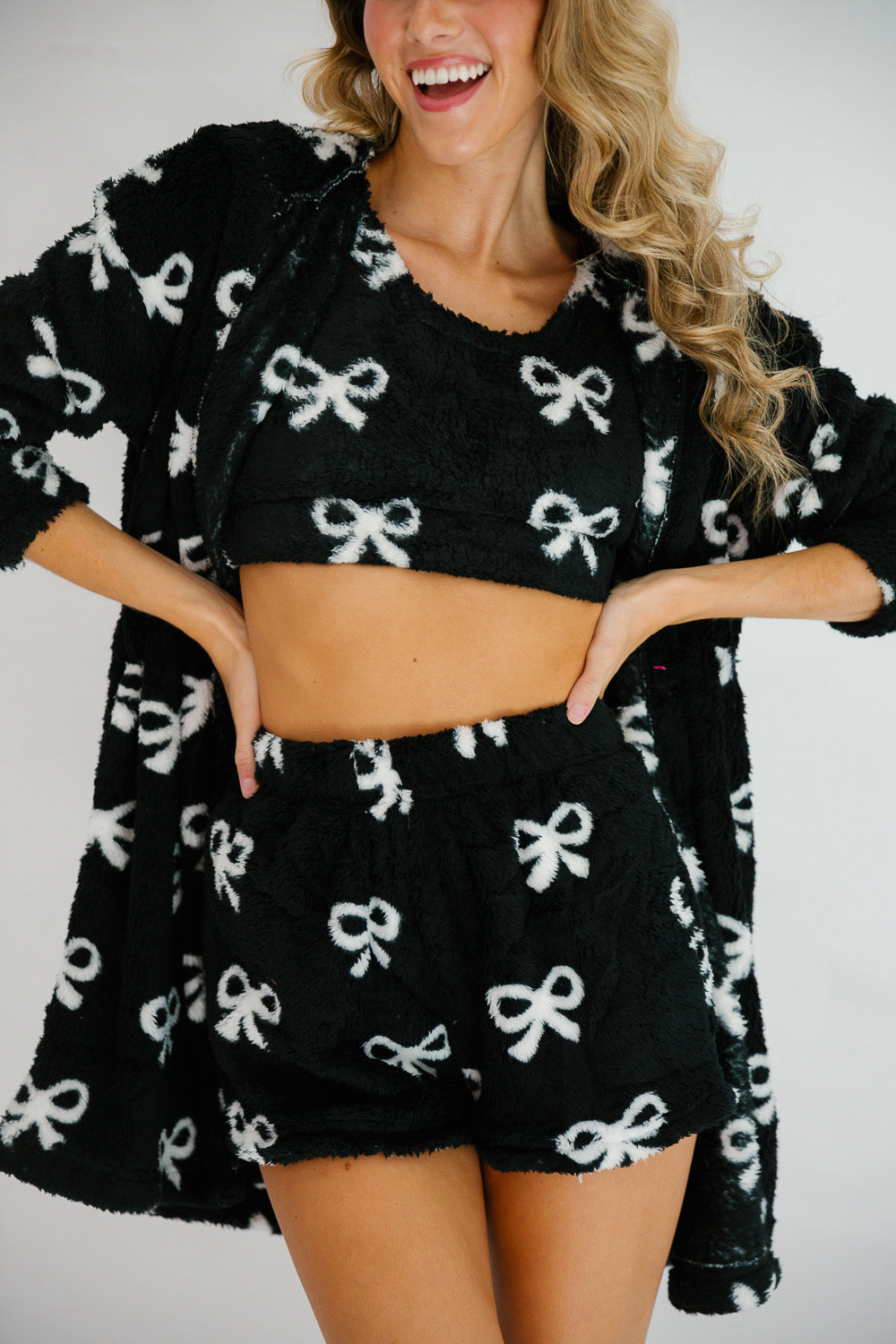 *3-PIECE BOW BLACK SET - MULTIPLE SIZES PULLOVER Judith March