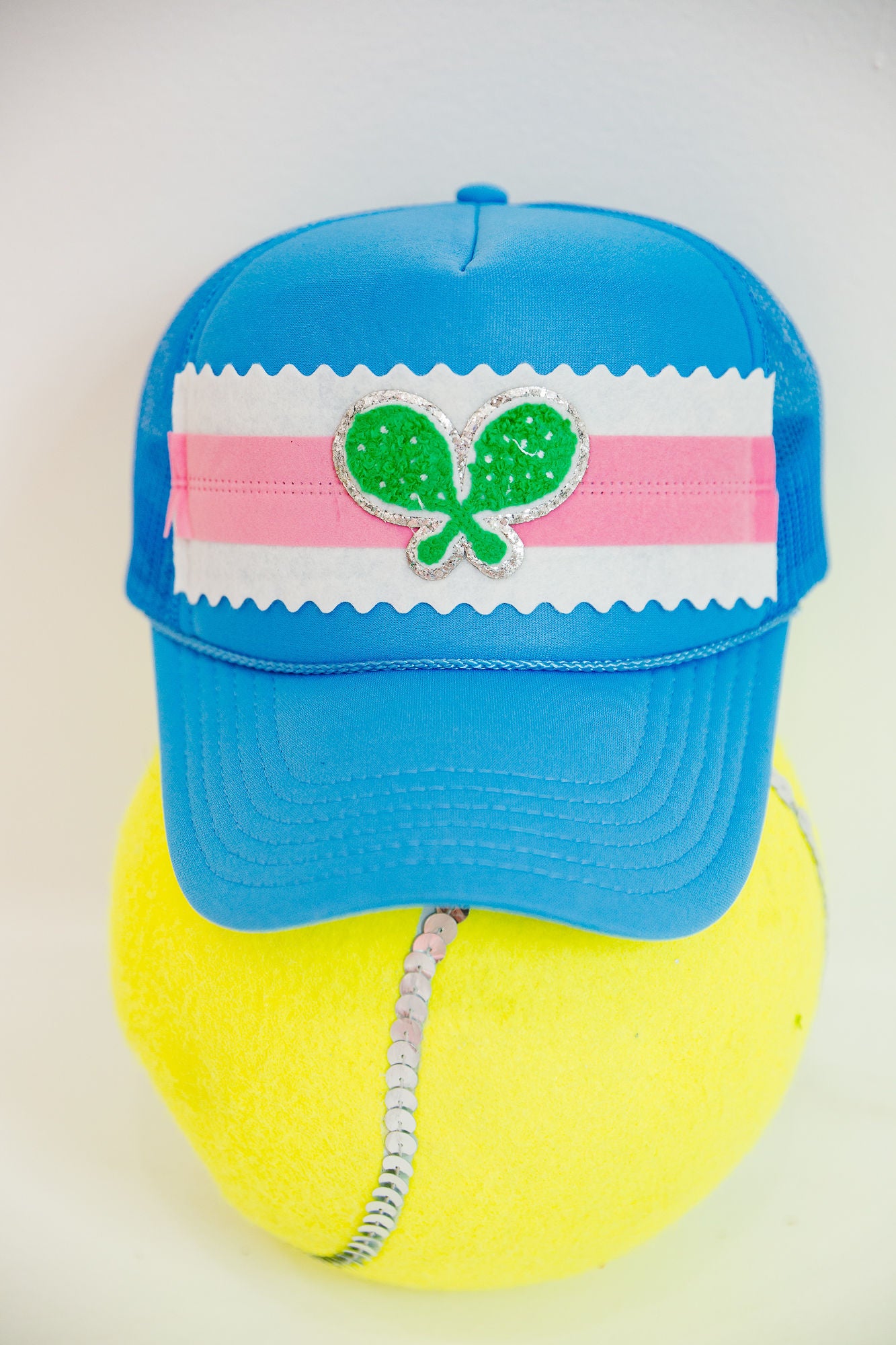 DOUBLE HIT RIBBON TRUCKER HAT TRUCKER HAT Judith March