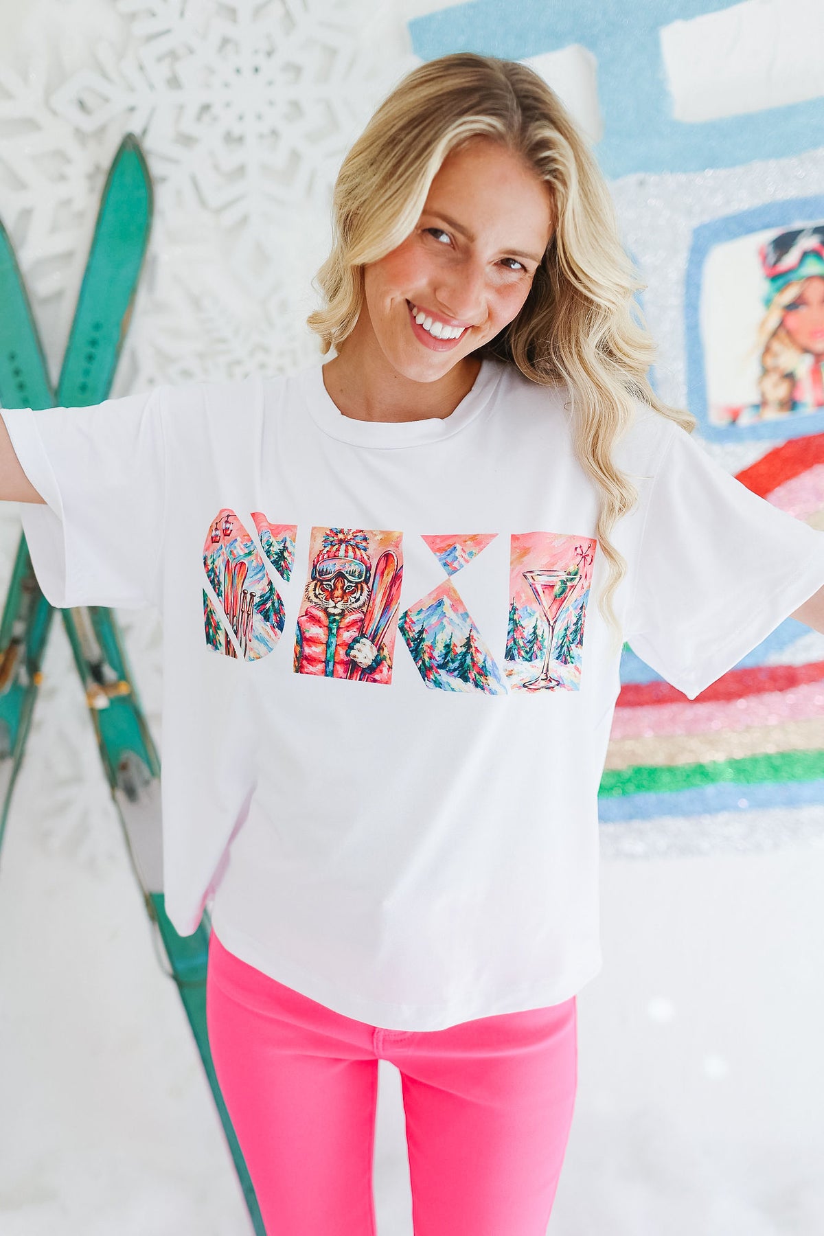 SKI LODGE SOCIAL CLUB TEE/TANK TEE Judith March
