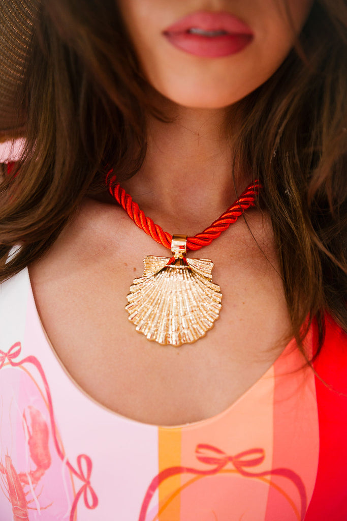 COASTAL SHELL NECKLACE NECKLACE Judith March