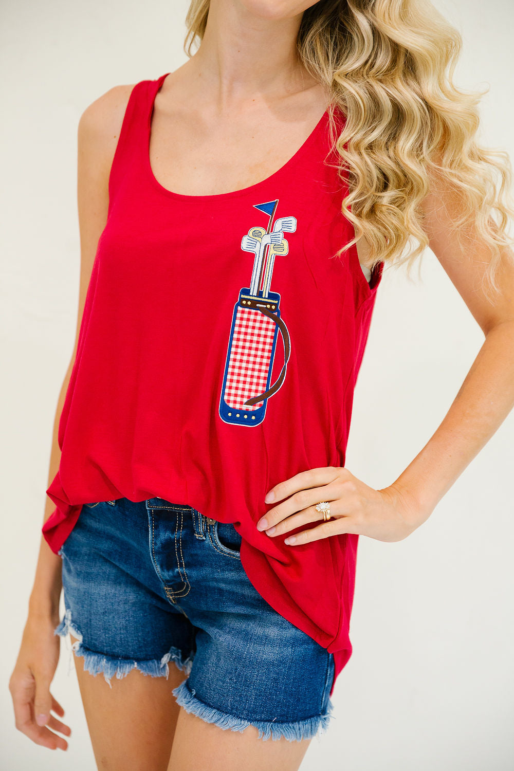 **GOLF CLUB RED TANK PULLOVER Judith March