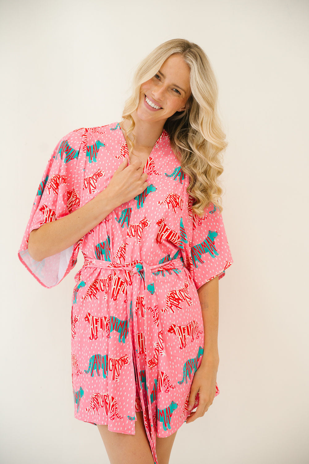 *PINK MERRY CHRISTMAS YA FILTHY ANIMALS ROBE - ONE SIZE ROBE Judith March
