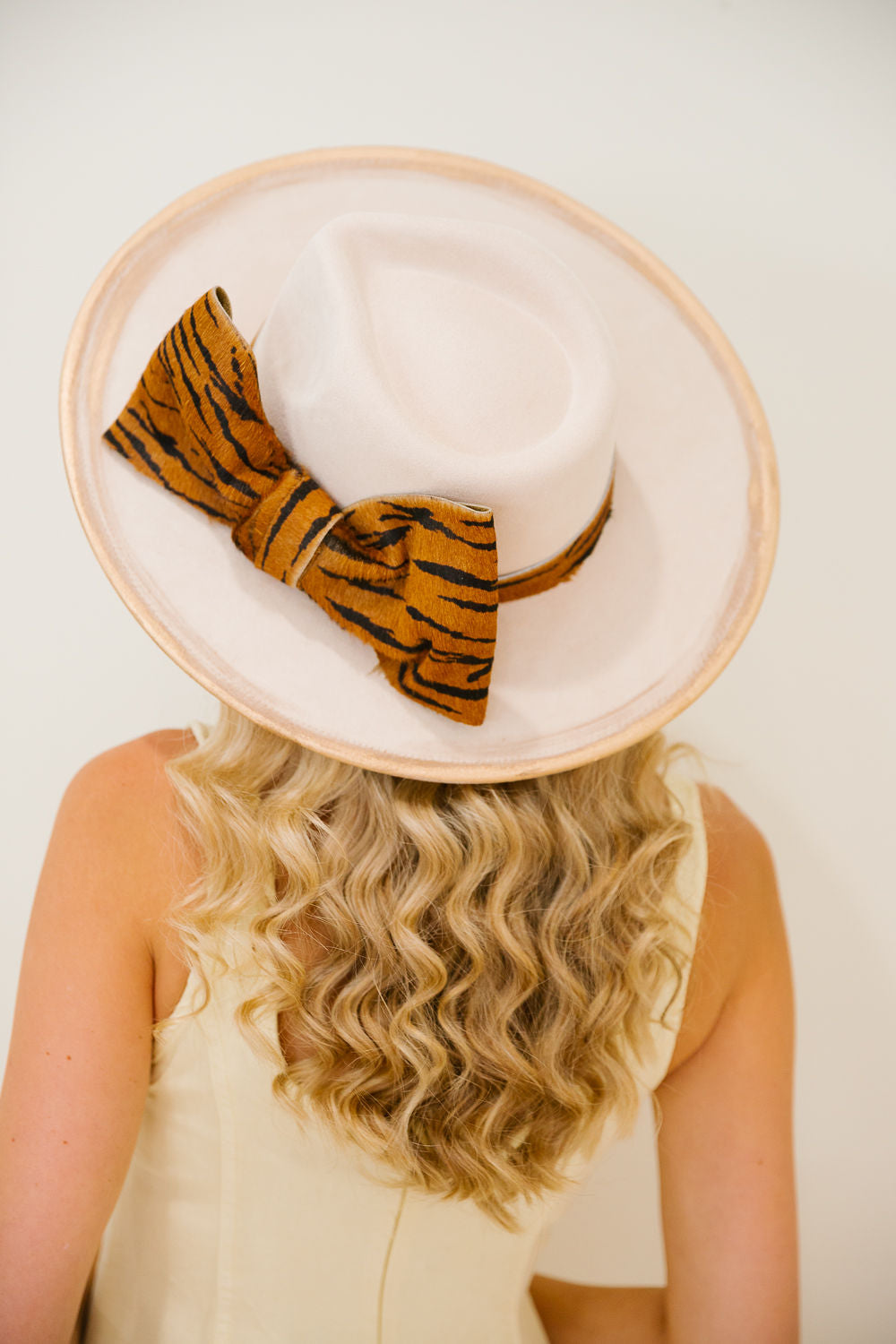TIGER BOW IVORY RANCHER HAT TRUCKER HAT Judith March