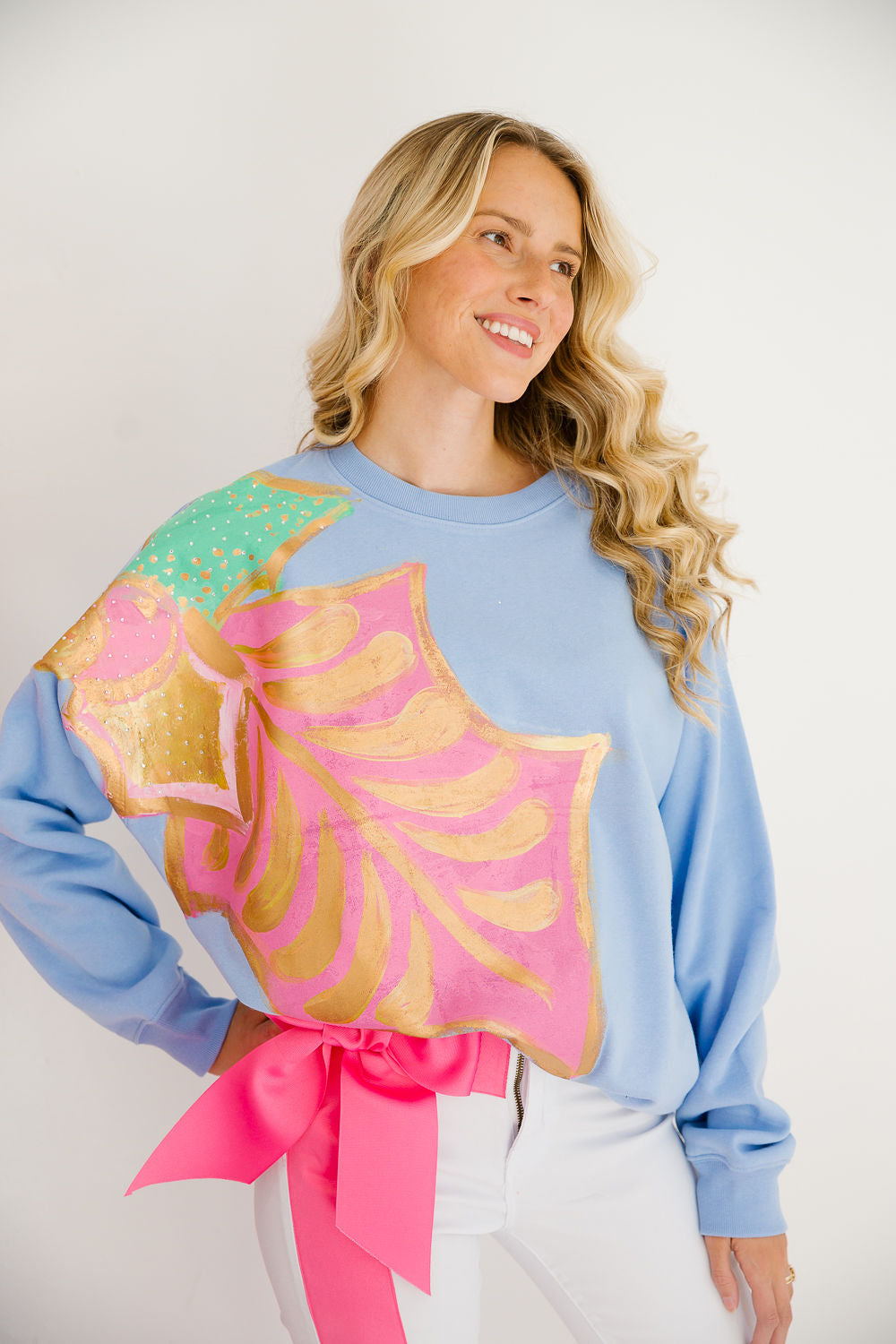 MISTLETOE HAND PAINTED BLUE PULLOVER PULLOVER Judith March