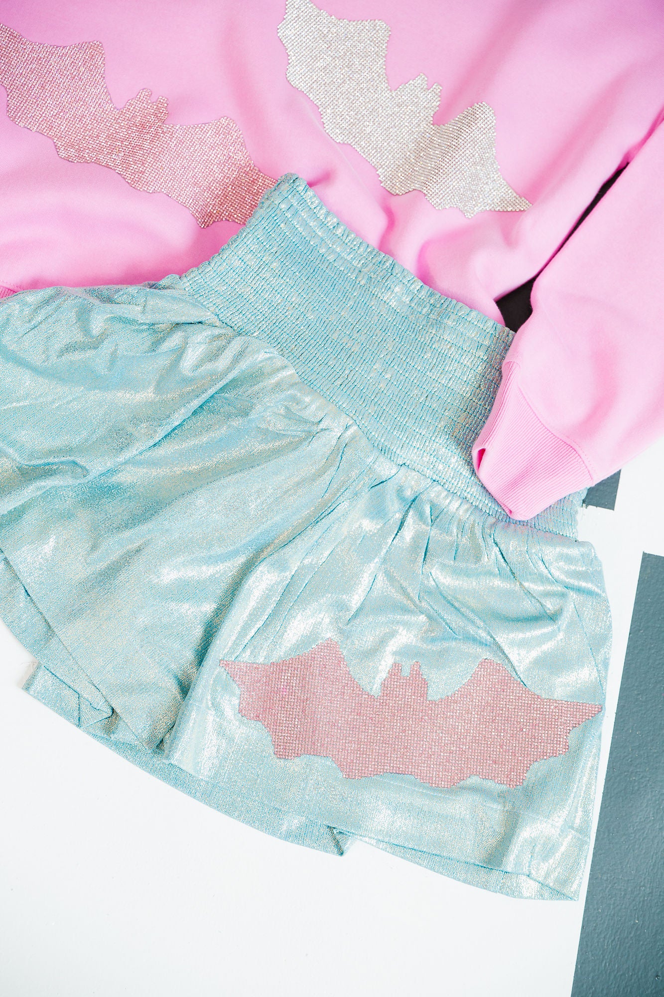 BAT BLING BLUE SHORTS SHORTS Judith March