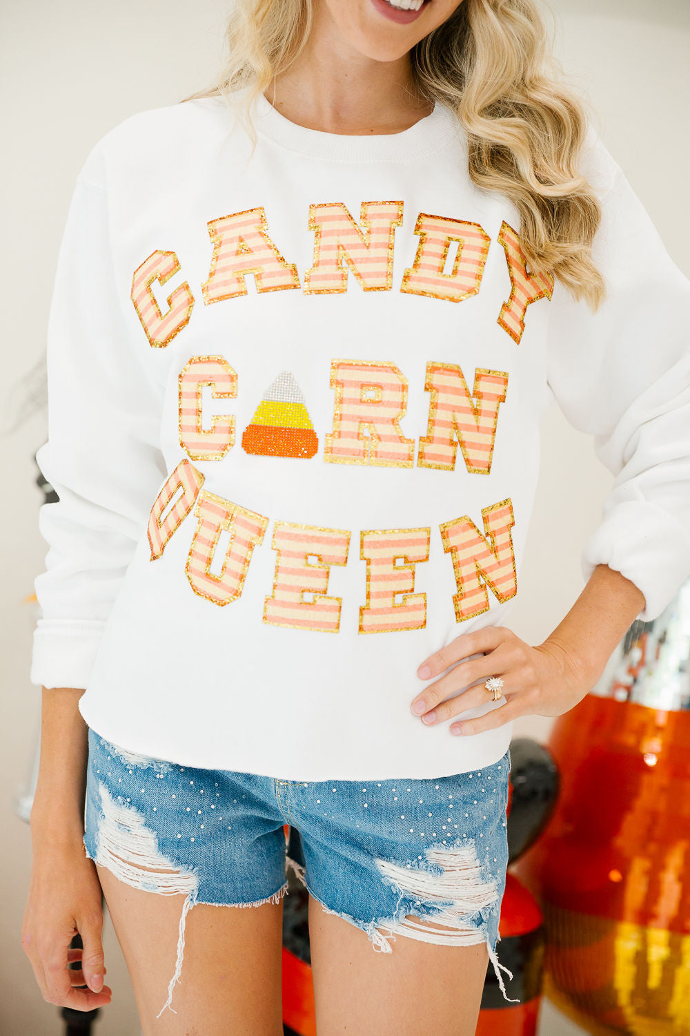 CANDY CORN QUEEN WHITE PULLOVER PULLOVER Judith March