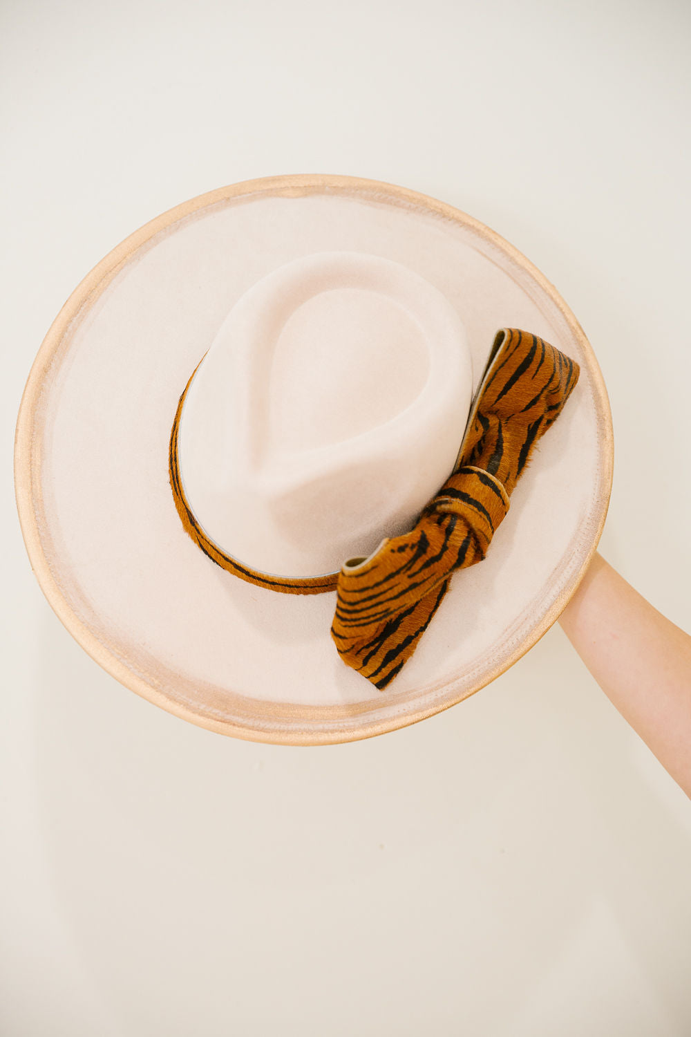 TIGER BOW IVORY RANCHER HAT TRUCKER HAT Judith March