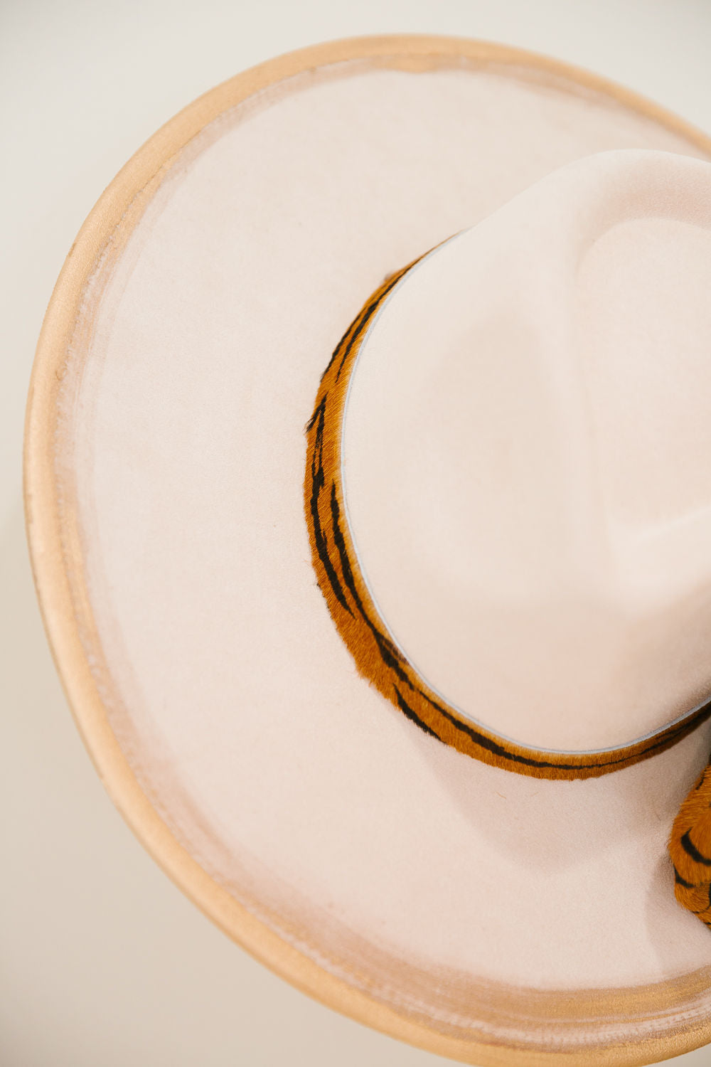 TIGER BOW IVORY RANCHER HAT TRUCKER HAT Judith March