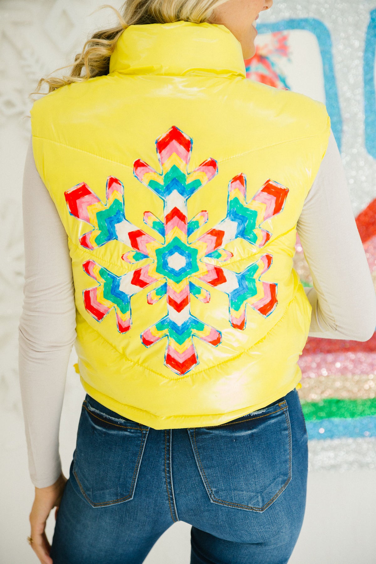 APRÈS SNOWFLAKE YELLOW PUFFER VEST VEST Judith March