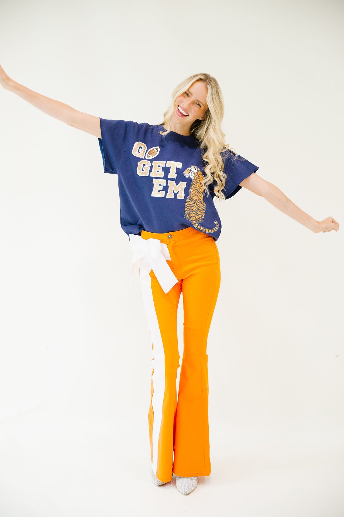 GO GET EM TIGER NAVY PULLOVER