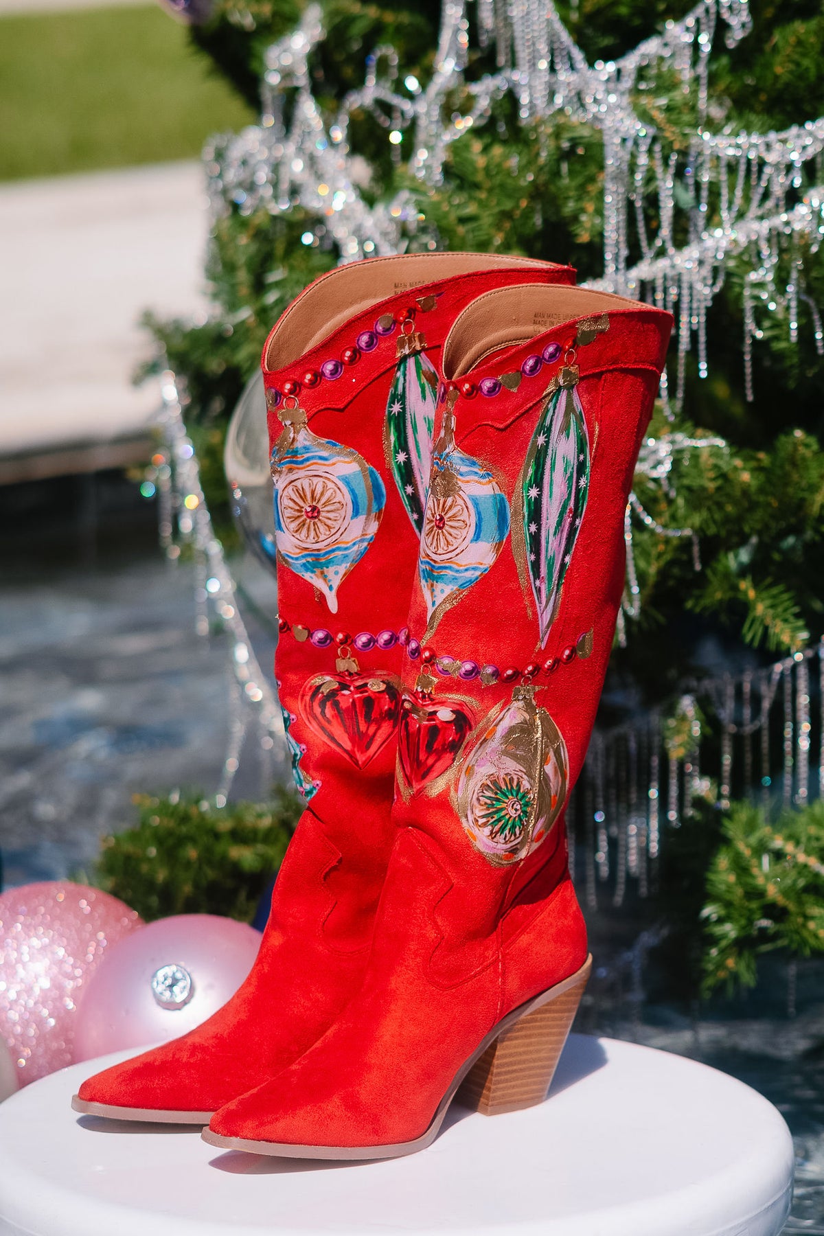 DECK THE HALLS RED BOOTS BOOTS Judith March