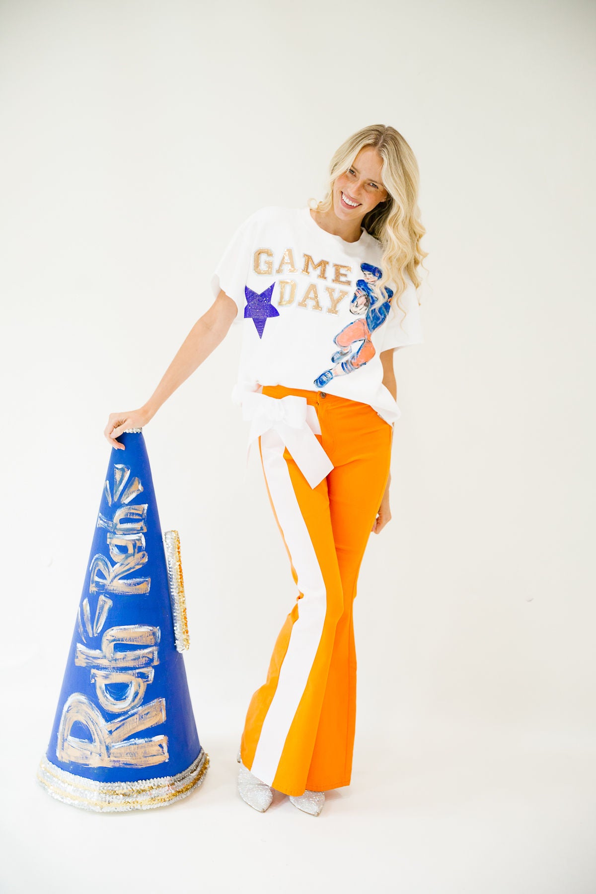 GAMEDAY HAND PAINTED GOLD SPARKLE WHITE PULLOVER