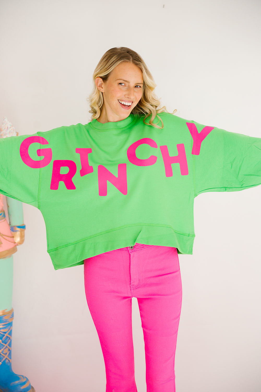 FEELING GRINCHY GREEN PULLOVER PULLOVER Judith March