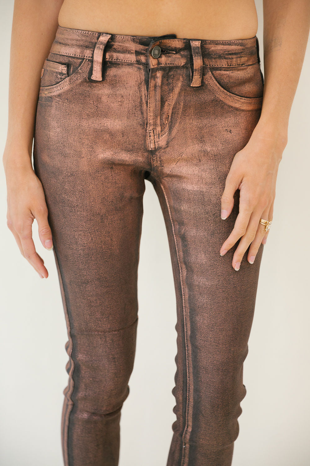 *ROSE GOLD SKINNY JEANS - SIZE 1/24 JEANS Judith March