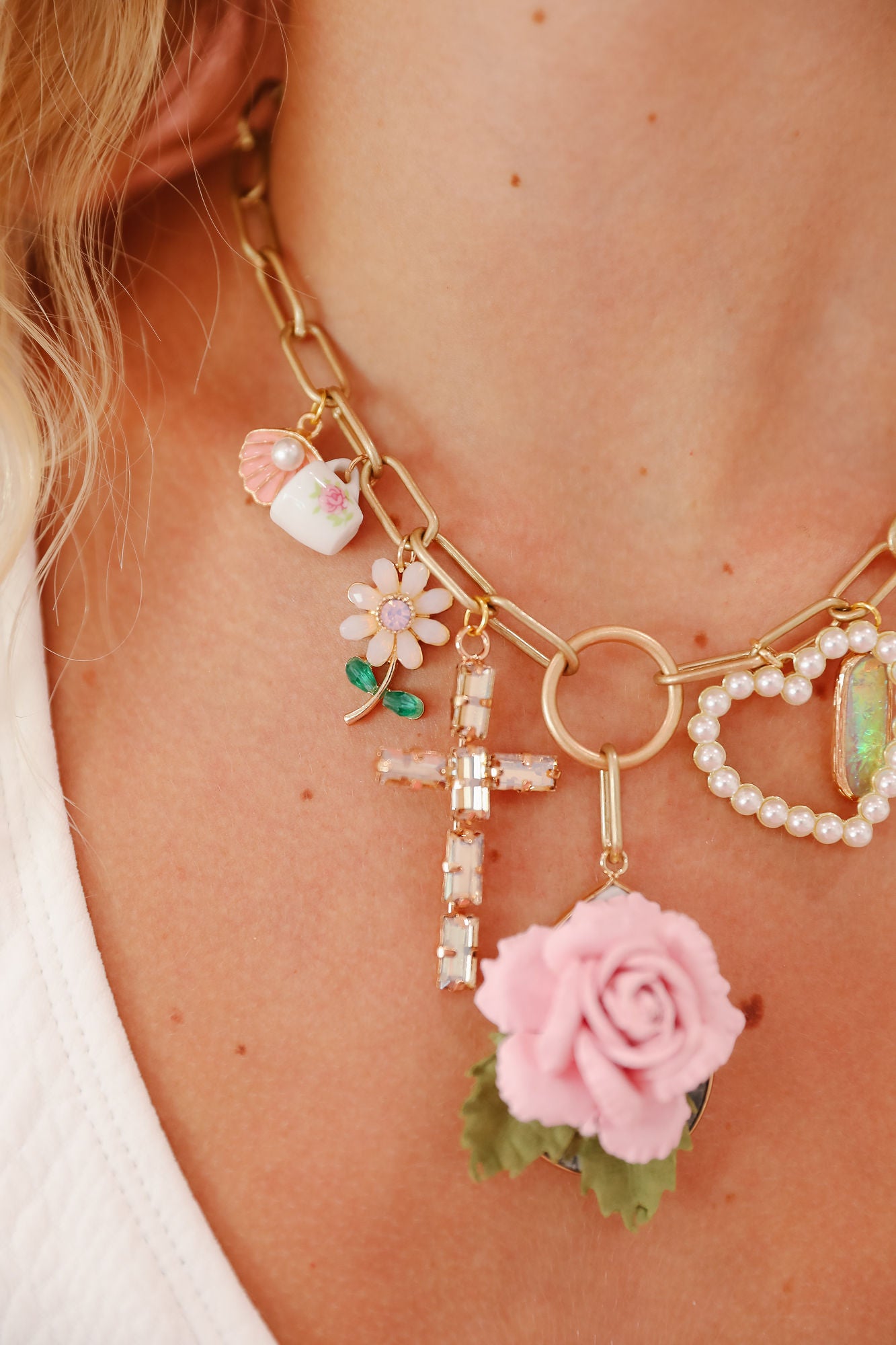 THE KATE CHARM NECKLACE NECKLACE Judith March   