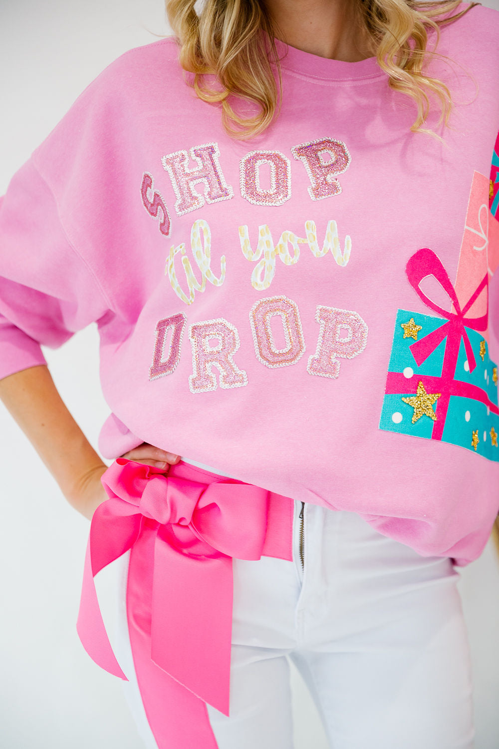 SHOP TIL YOU DROP PINK PULLOVER PULLOVER Judith March