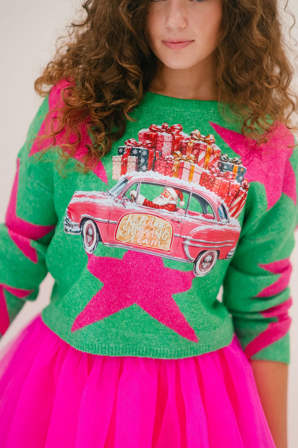 HOLIDAY SHOPPING TEAM GREEN STAR SWEATER SWEATER Judith March