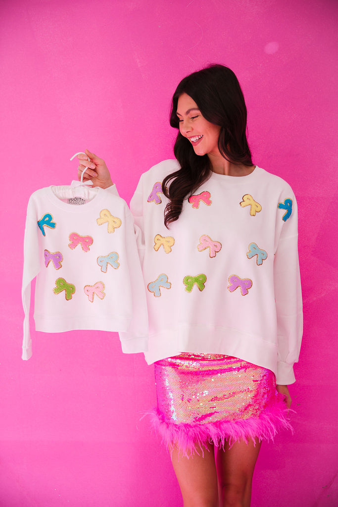 BOW PATCH WHITE PULLOVER