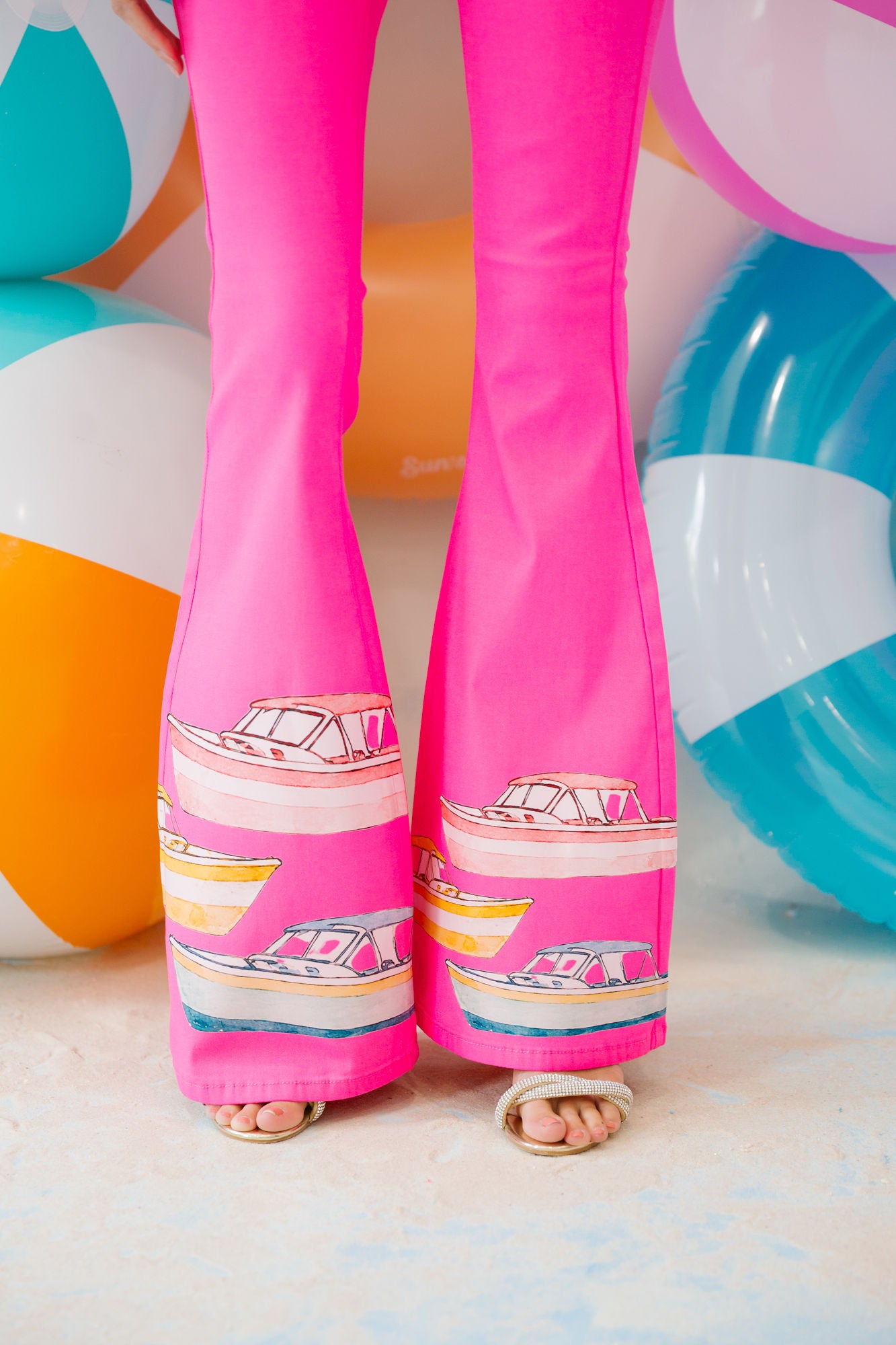 SET SAIL PINK FLARES