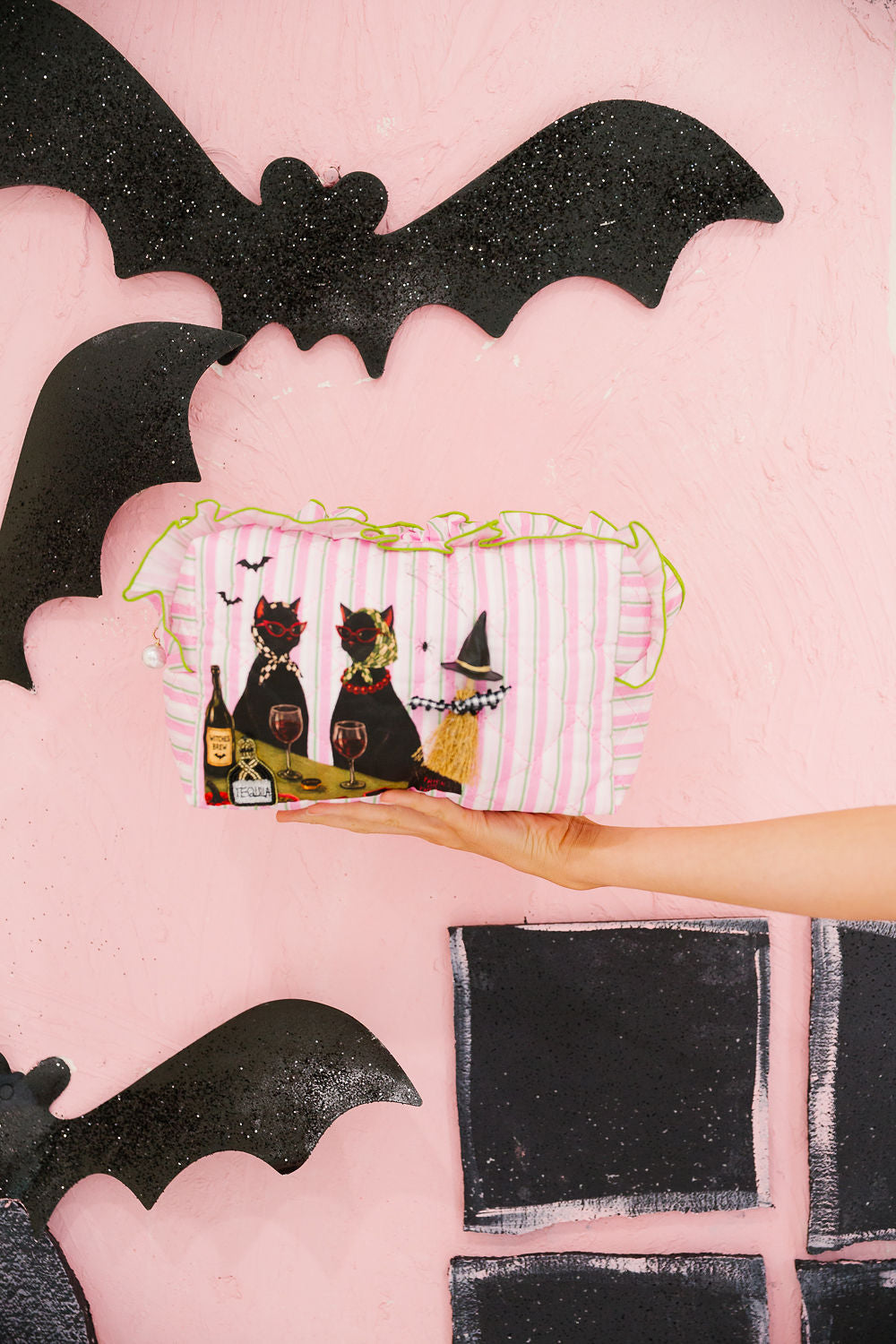 SPOOKY CAT SOCIAL CLUB RUFFLE BAG Clutch Judith March