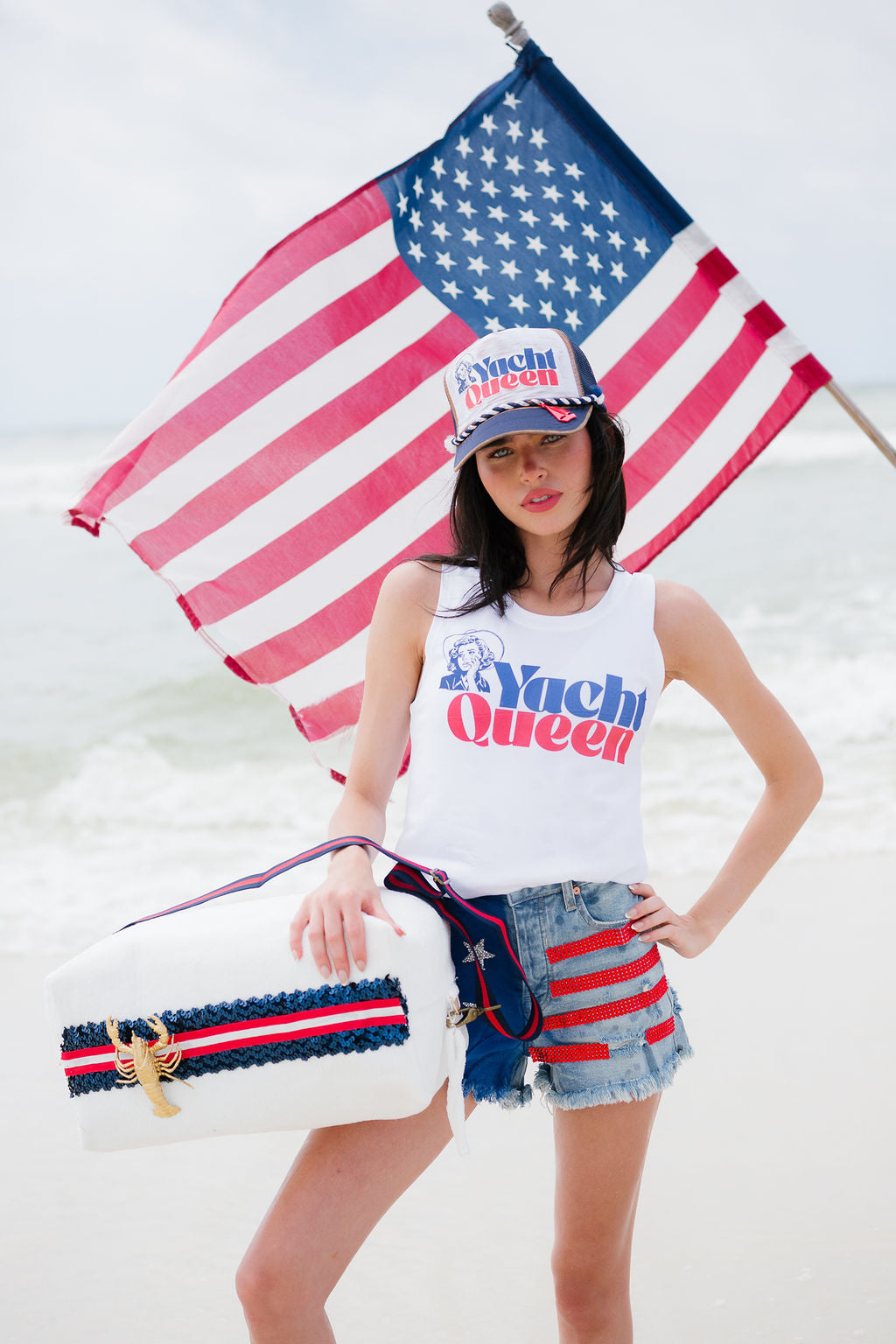 YACHT QUEEN TANK TANK Judith March