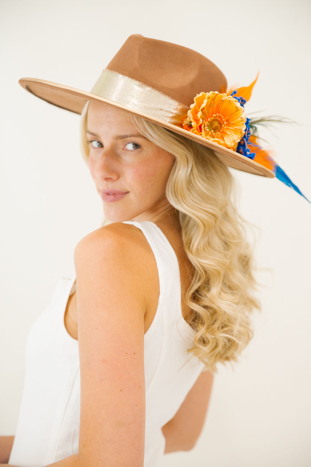 SATURDAY IN THE SOUTH RACHER HAT RANCHER HAT Judith March