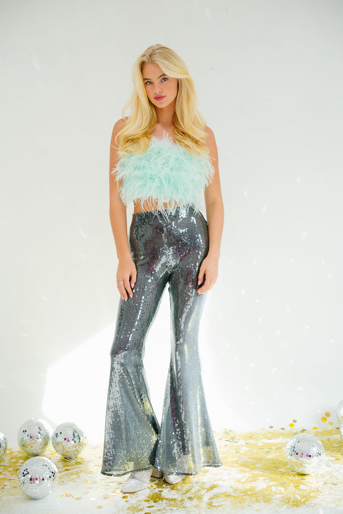 FEATHER FLAIR TOP