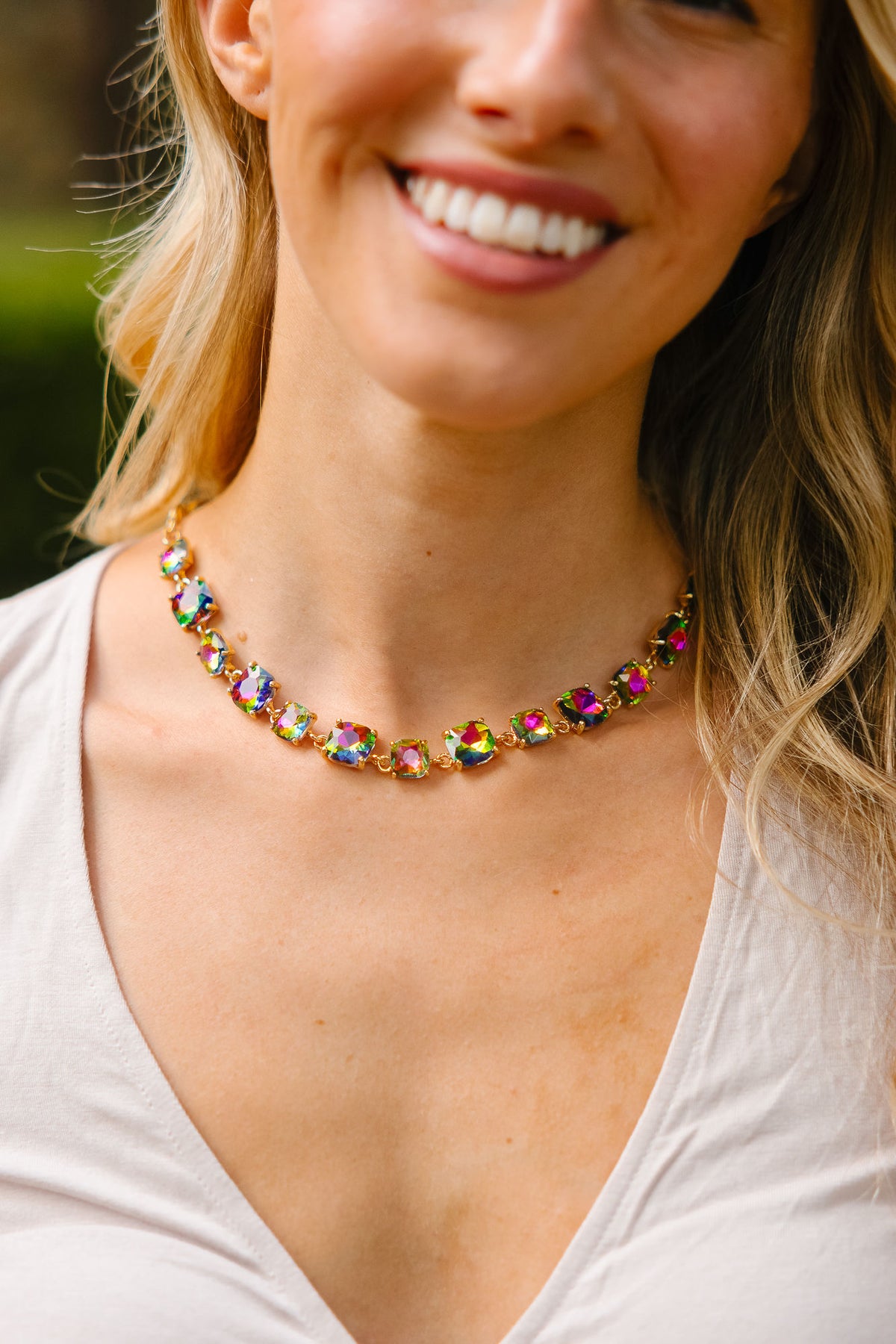 THE GLAMOUR GIRL STATEMENT NECKLACE NECKLACE Judith March MULTICOLOR PINK