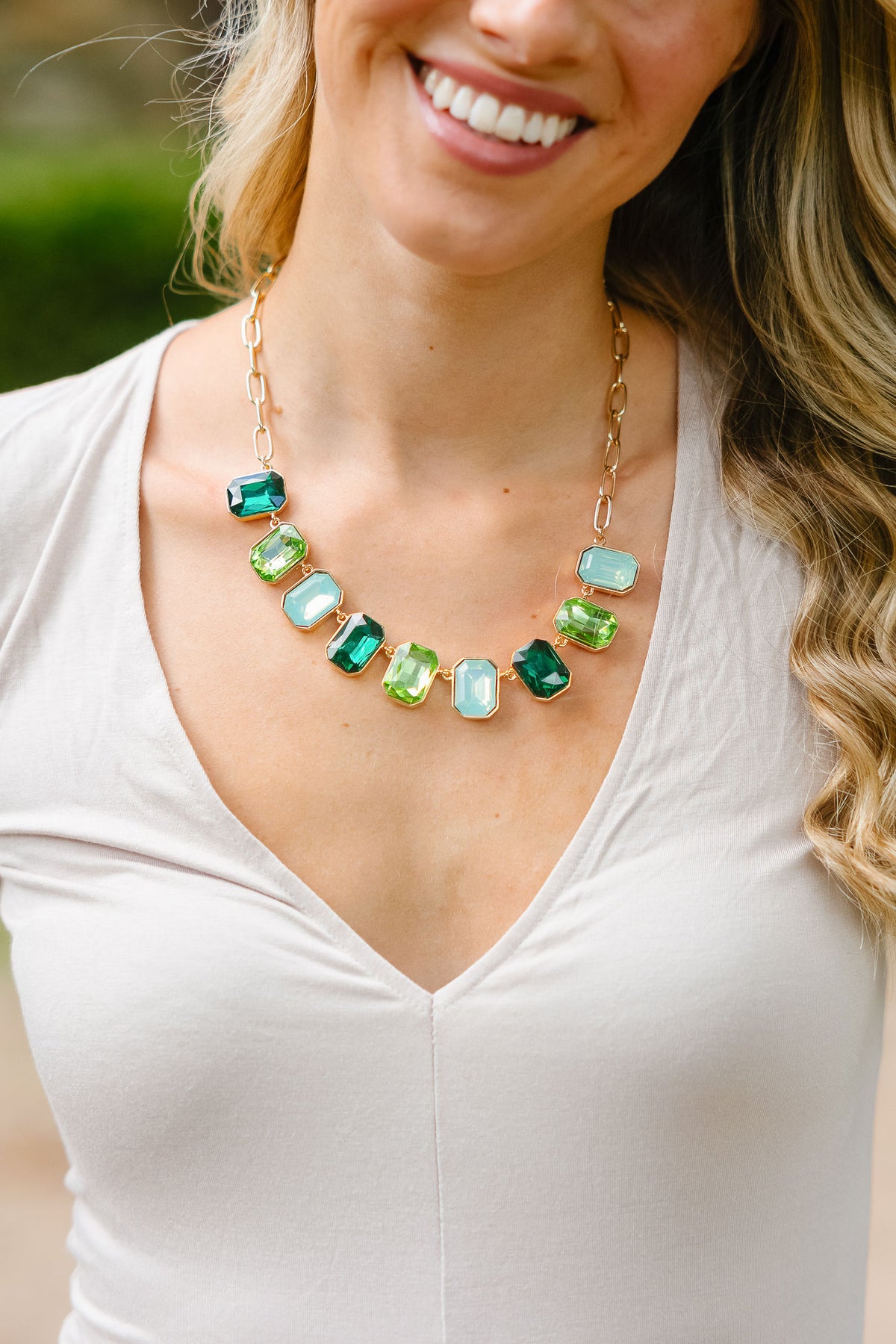 EMERALD WATERS STATEMENT NECKLACE NECKLACE Judith March
