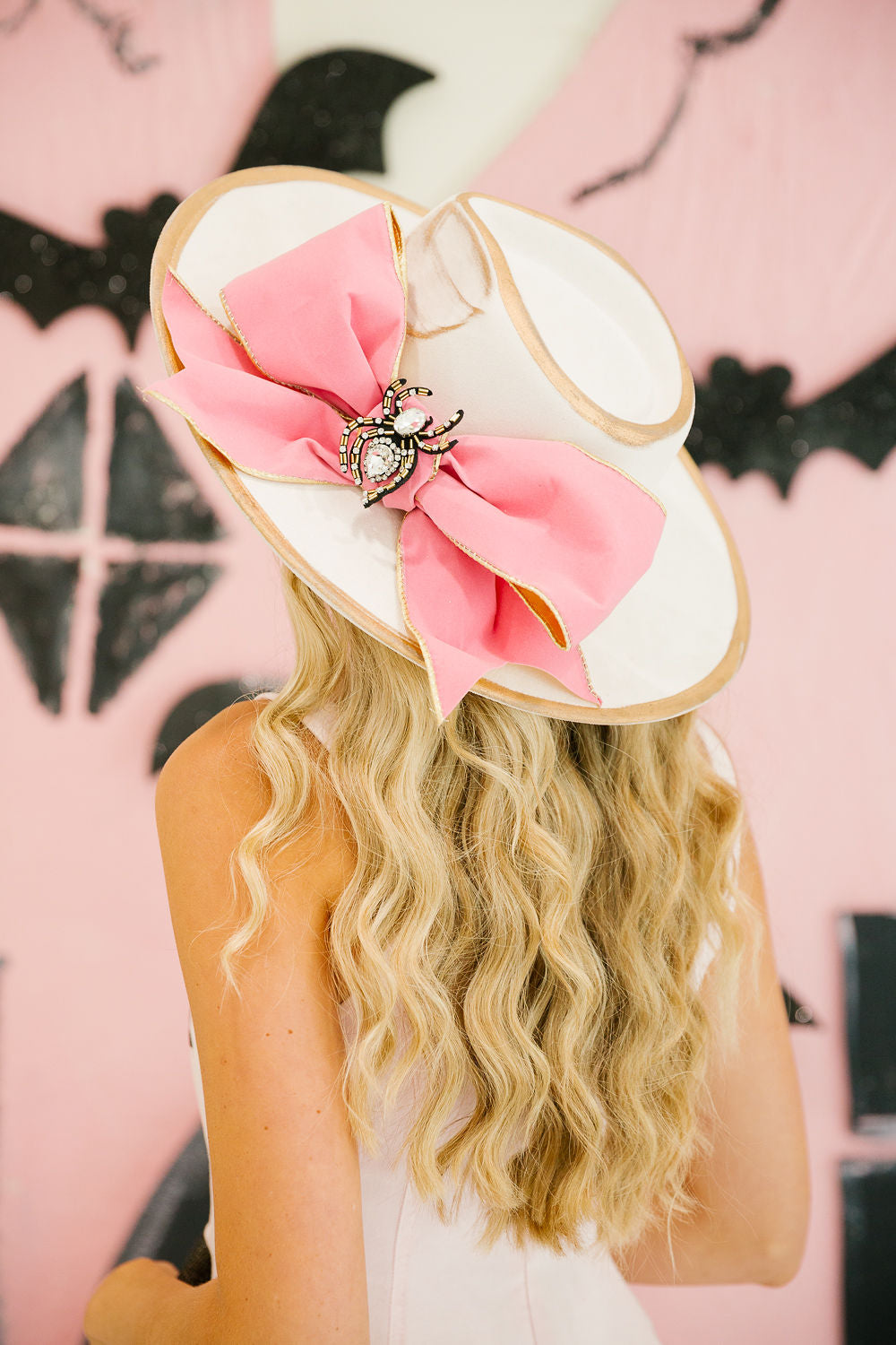 PINK WIDOW WHITE RANCHER HAT TRUCKER HAT Judith March