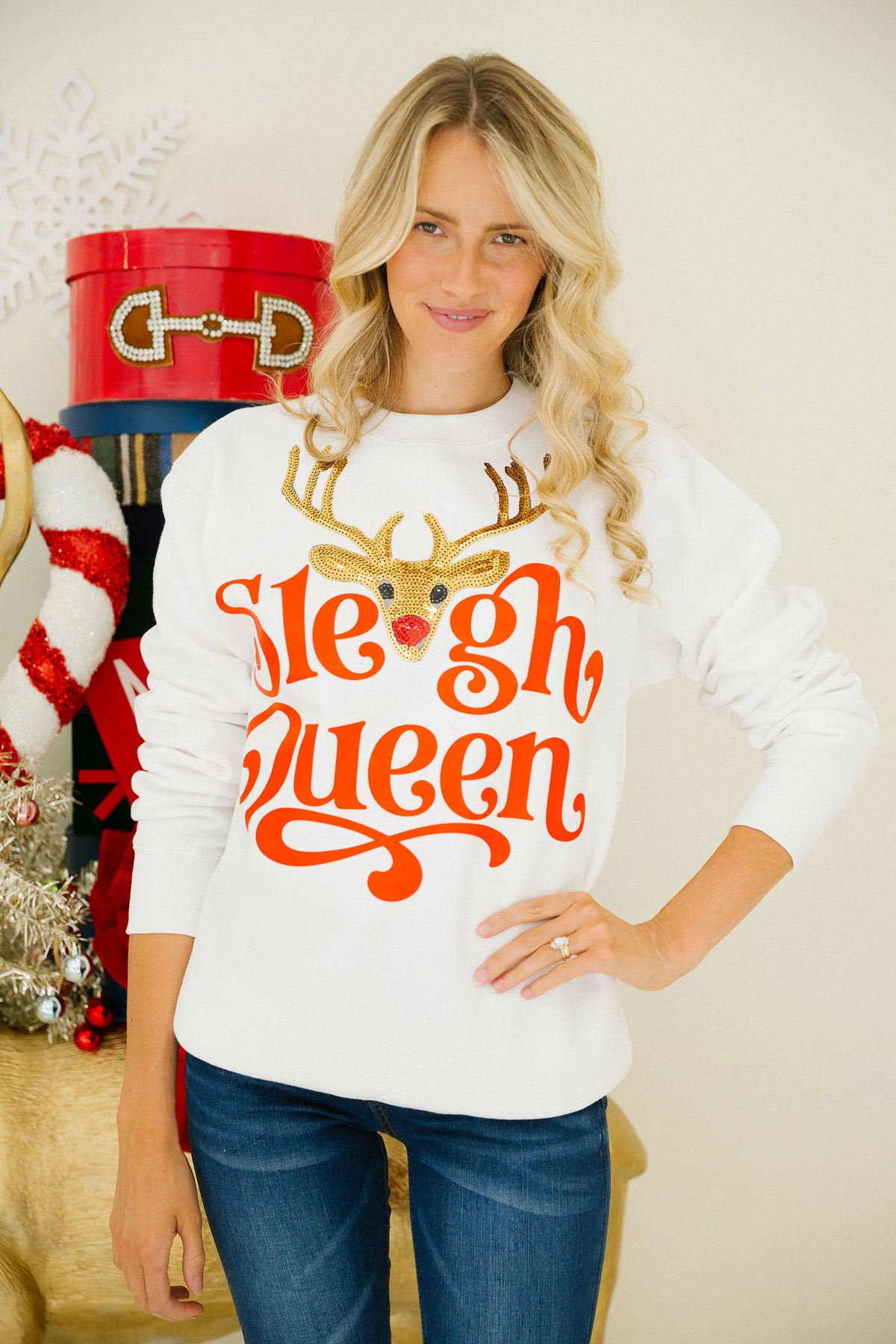 SLEIGH QUEEN REINDEER WHITE PULLOVER PULLOVER Judith March