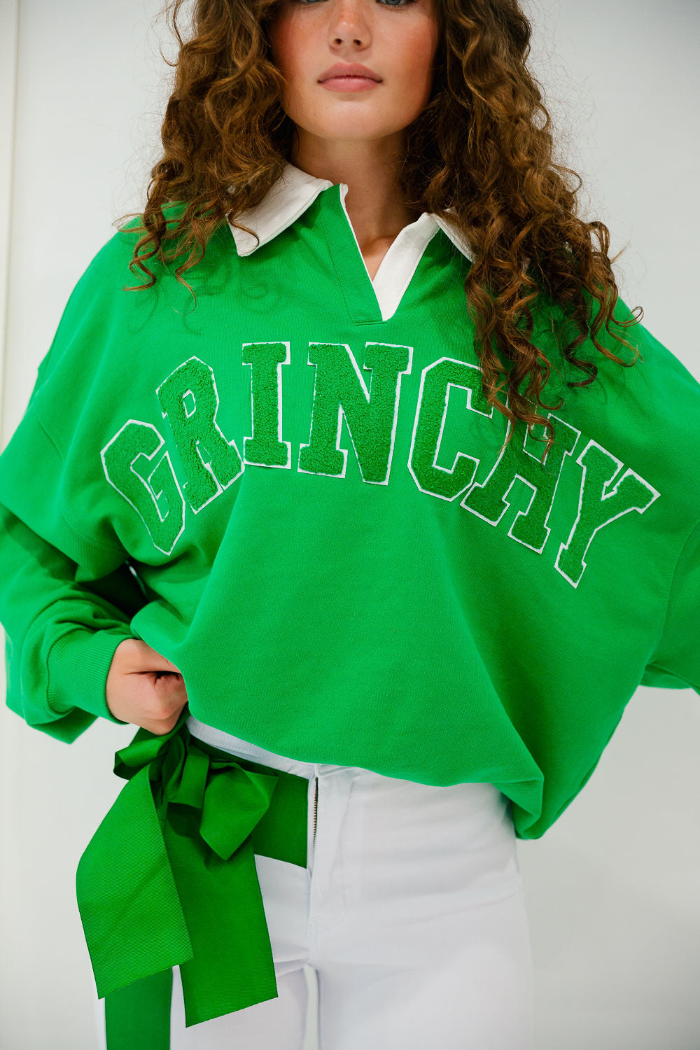 GRINCHY GREEN CREW NECK