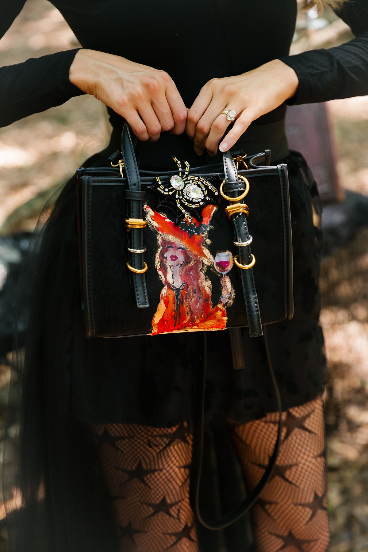 WITCH'S WINE BLACK BAG Clutch Judith March