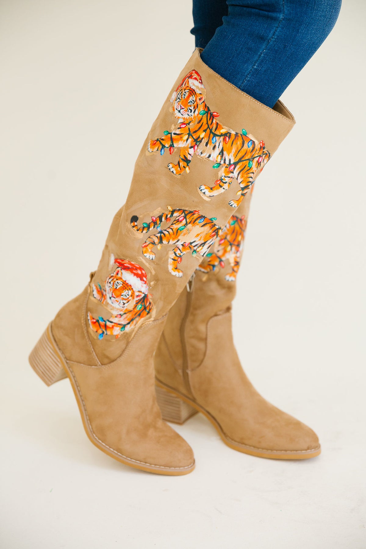 WILD ABOUT CHRISTMAS BROWN BOOTS BOOTS Judith March